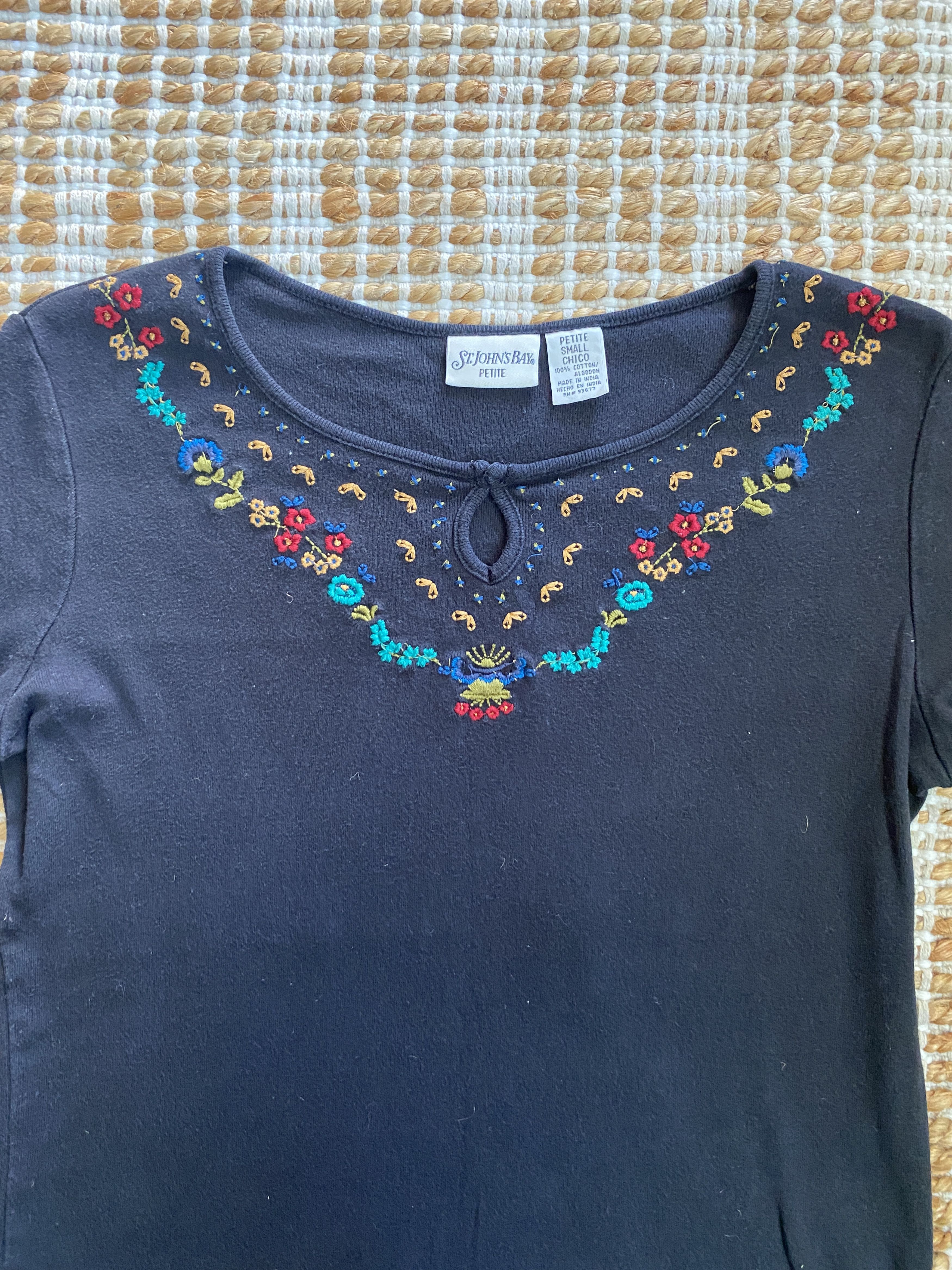 Other Vintage St. John’s Bay Embroidered Black Cotton Top Size S / US 4 / IT 40 - 9 Thumbnail
