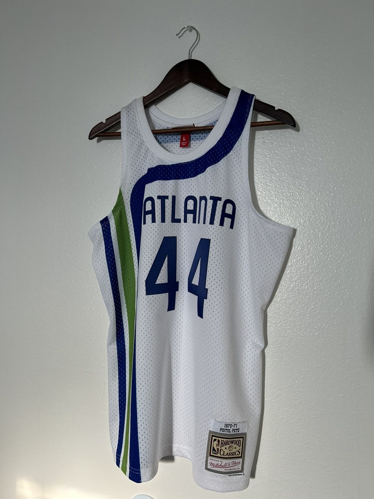 Mitchell & Ness Pistol Pete Hardwood Classic Jersey Size US L / EU 52-54 / 3 - 1 Thumbnail