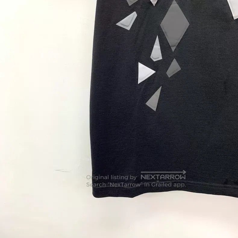 Fendi Fendi Black geometric pattern embossed cotton round neck s Size US S / EU 44-46 / 1 - 4 Thumbnail