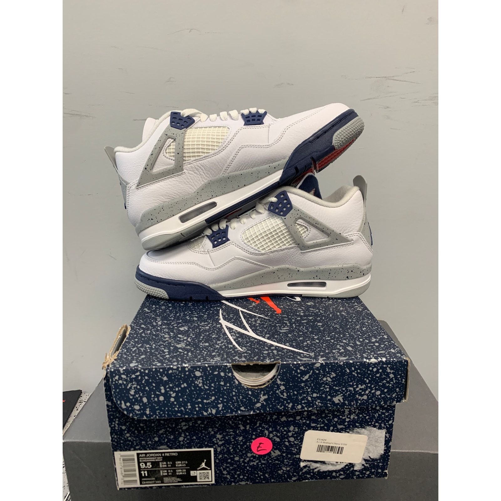 Nike Nike Air Jordan 4 Retro Midnight Navy Size 9.5 NEW SHIPS NOW Size US 9.5 / EU 42-43 - 5 Thumbnail