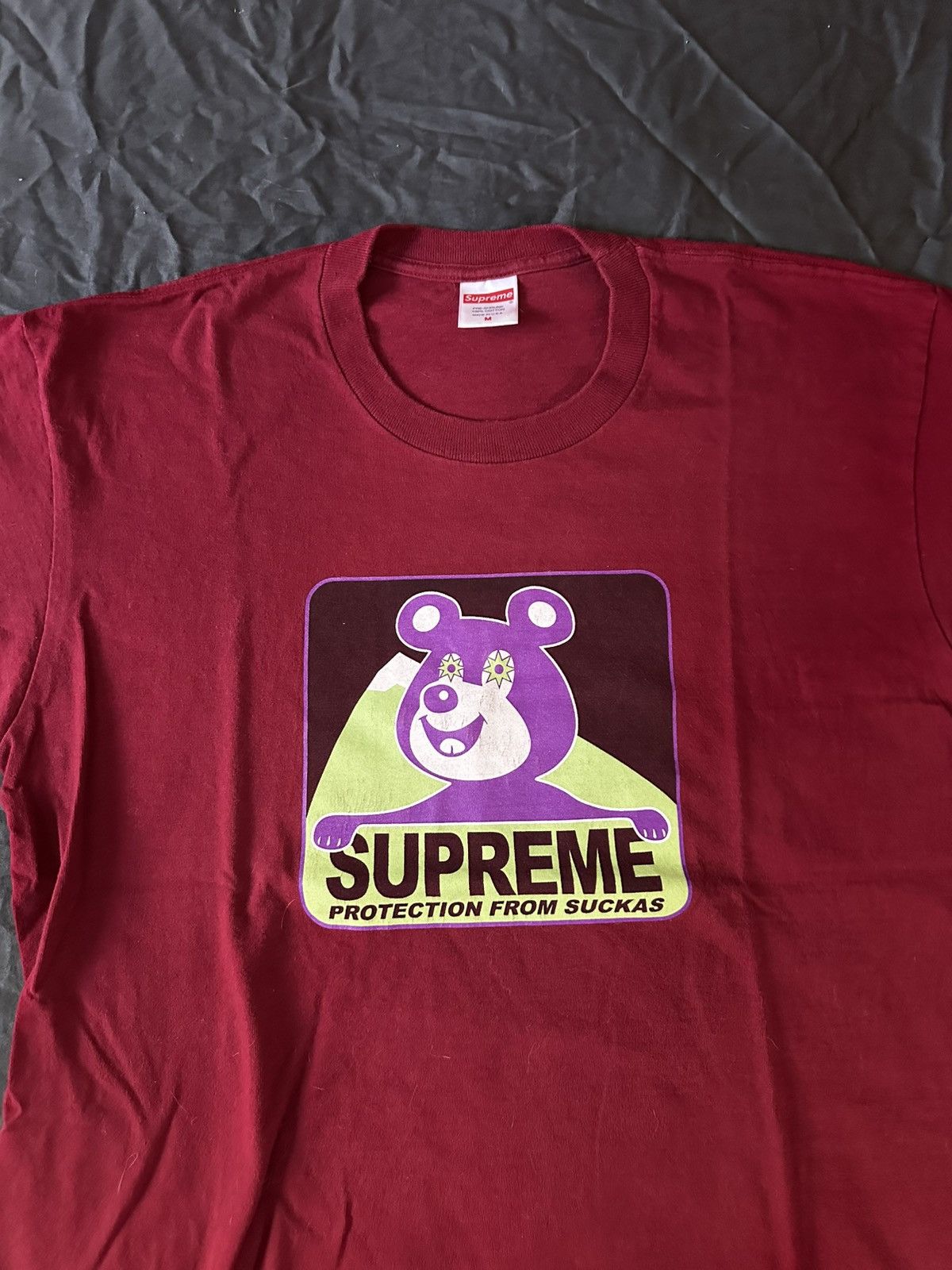 Supreme Supreme Bear Tee Cardinal Size US M / EU 48-50 / 2 - 2 Thumbnail