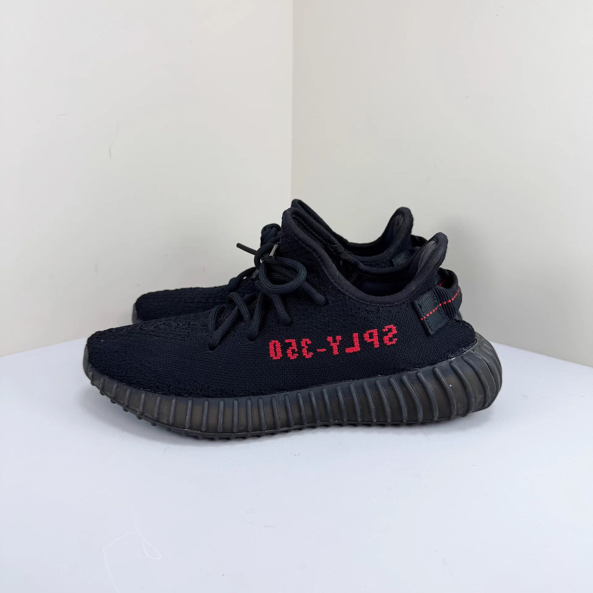 Adidas Adidas Yeezy 350V2 Bred Letter 39 98 New Size US 8 / IT 38 - 1 Thumbnail