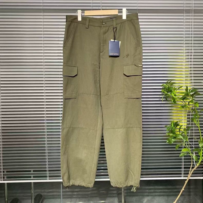 Louis Vuitton Louis Vuitton Trousers Pin logo Jacquard pattern Metal log Size US 42 / EU 58 - 1 Thumbnail