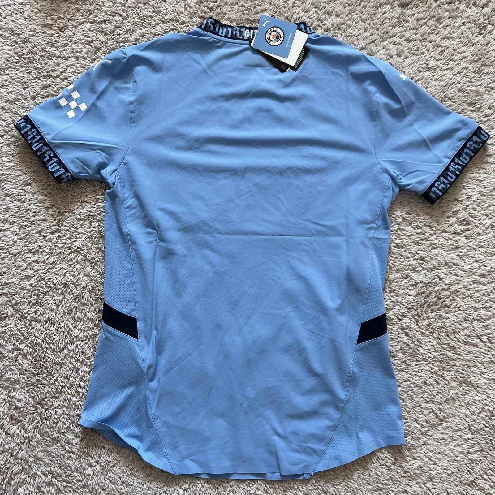 Nike Manchester City Puma 24/25 Authentic Home Jersey Medium NWT Size US M / EU 48-50 / 2 - 9 Thumbnail