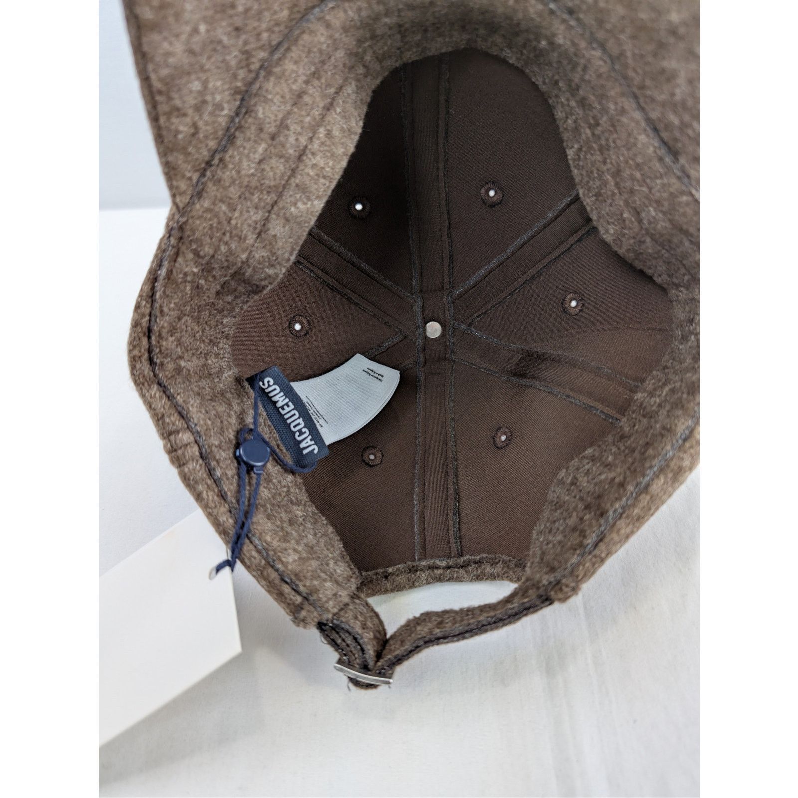 Jacquemus o1rshd1 Size: 56 / LA Casquette Cap / Hat in Dark Brown Size ONE SIZE - 12 Thumbnail
