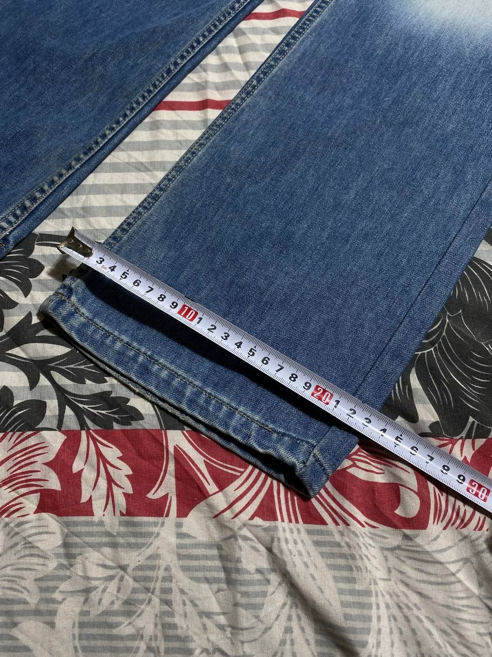 Japanese Brand Crazy Crash Dirty Baggy Faded Jean Japan Avant Garde Style Size US 32 / EU 48 - 6 Thumbnail
