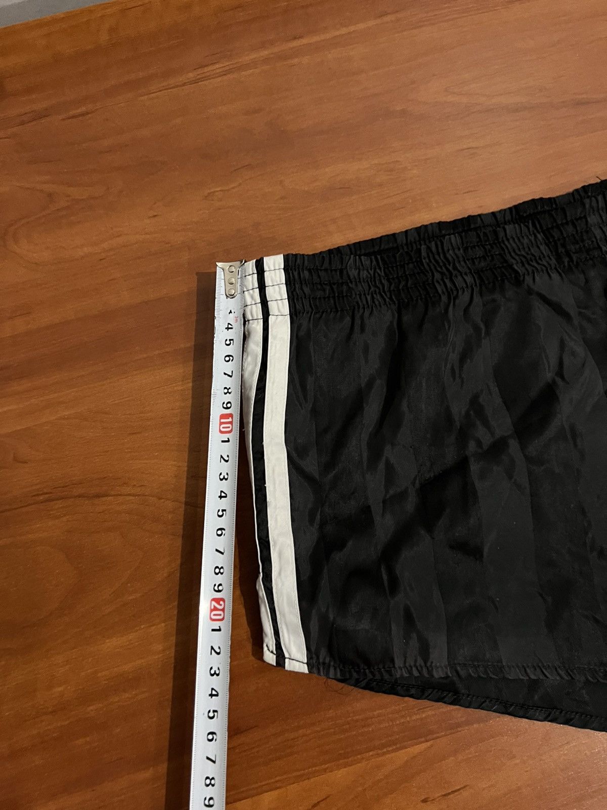 Adidas ADIDAS NYLON SPRINTER ICONIC SHORTS GLANZ RACER RETRO SIZE M Size US 36 / EU 52 - 17 Thumbnail