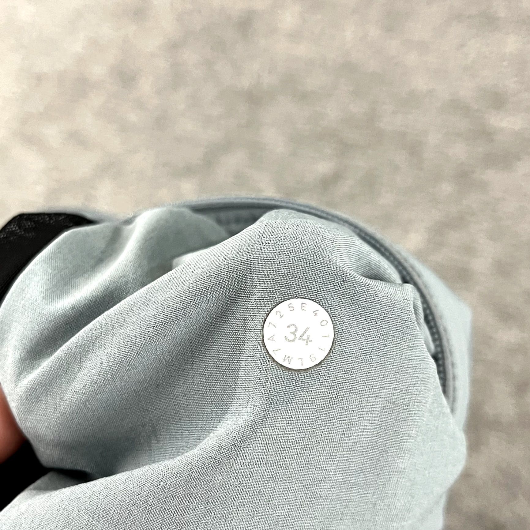 Lululemon LULULEMON Shorts Mens 34 x 9" Blue Gray Chino Golf Performance Stretch Preppy Shirt? Size US 34 / EU 50 - 4 Thumbnail