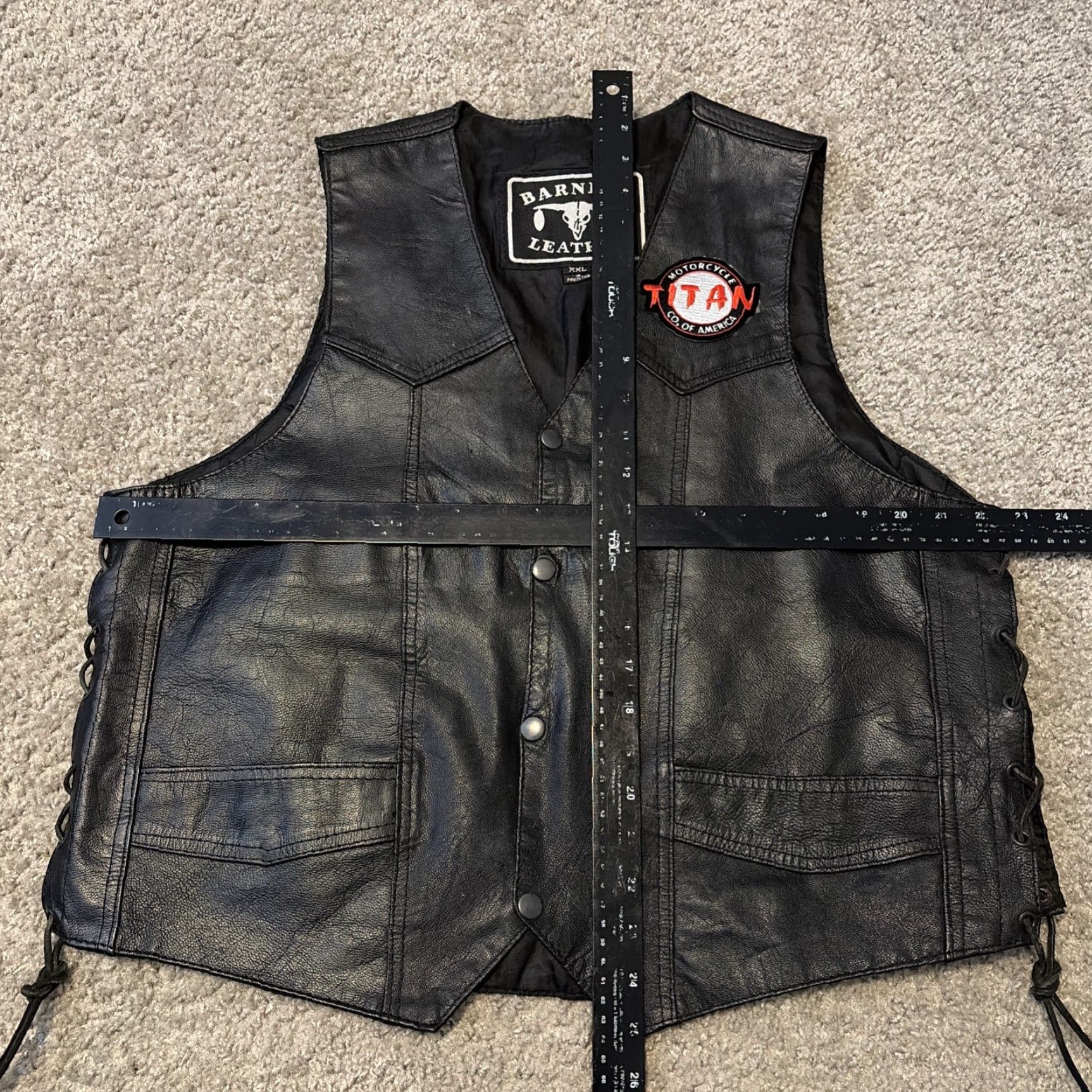 Harley Davidson VINTAGE Harley-Davidson Titan Motorcycles Patch Leather Biker Vest 2XL Men Black Leather Patch Biker 2XL Mens Size US XXL / EU 58 / 5 - 7 Thumbnail