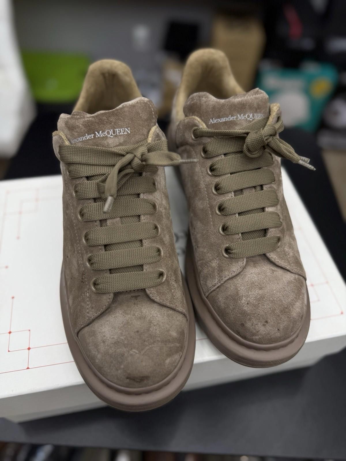 Alexander McQueen Alexander McQueen Sneaker Suede Brown Size 12US/45EU Size US 12 / EU 45 - 5 Thumbnail