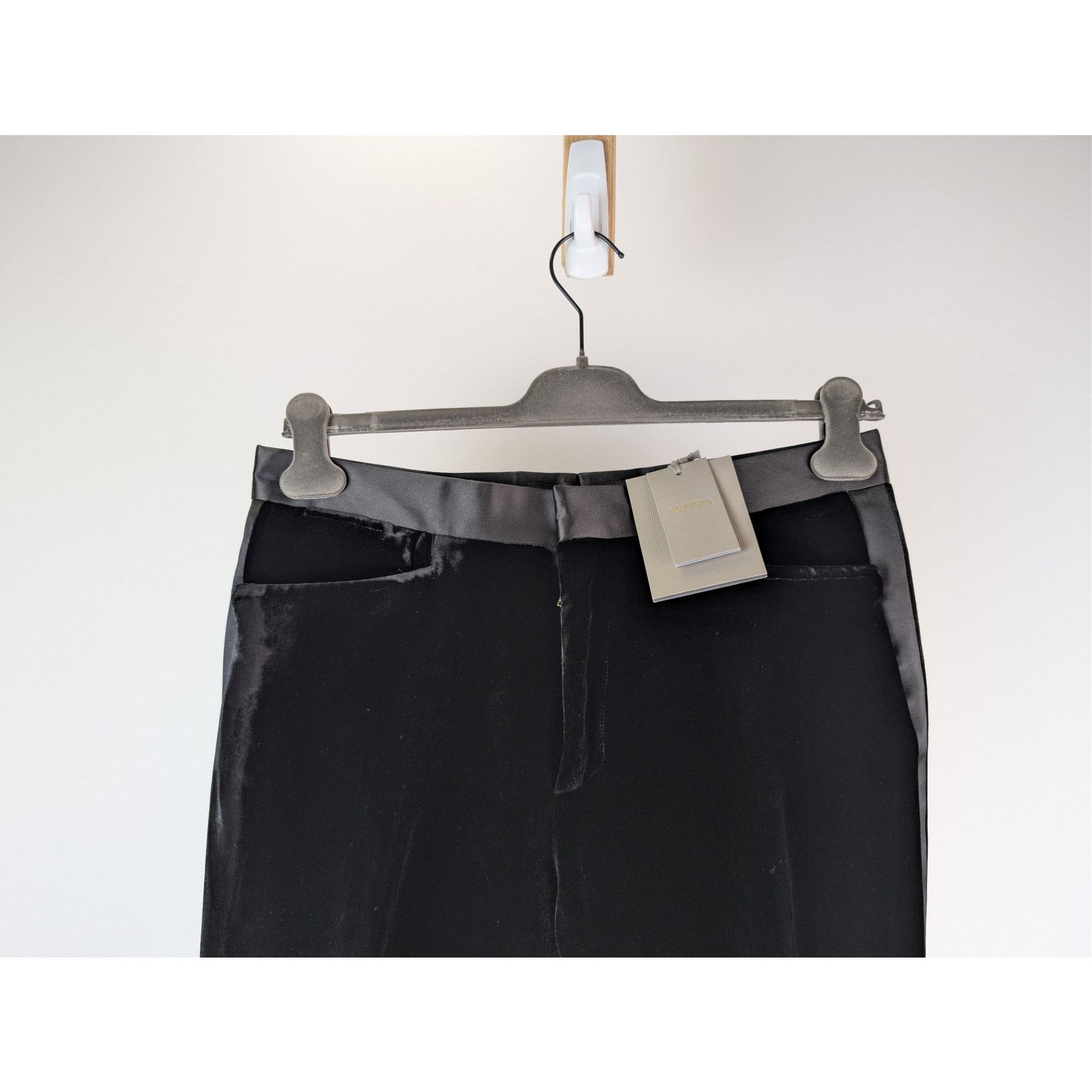 Tom Ford o1rshd1 Q:2 / Tailored Velvet Tuxedo Evening Pants in Black Size US 32 / EU 48 - 3 Thumbnail