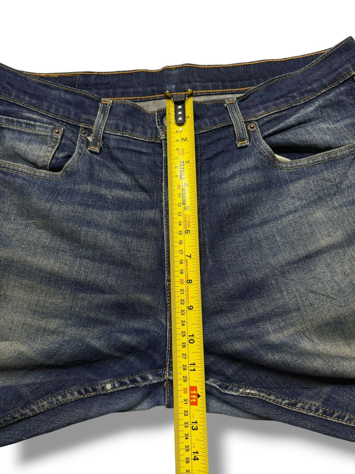 Levi's Vintage Levi’s 569 Denim Jeans | Loose Straight Fit | W35 Size US 35 - 11 Thumbnail