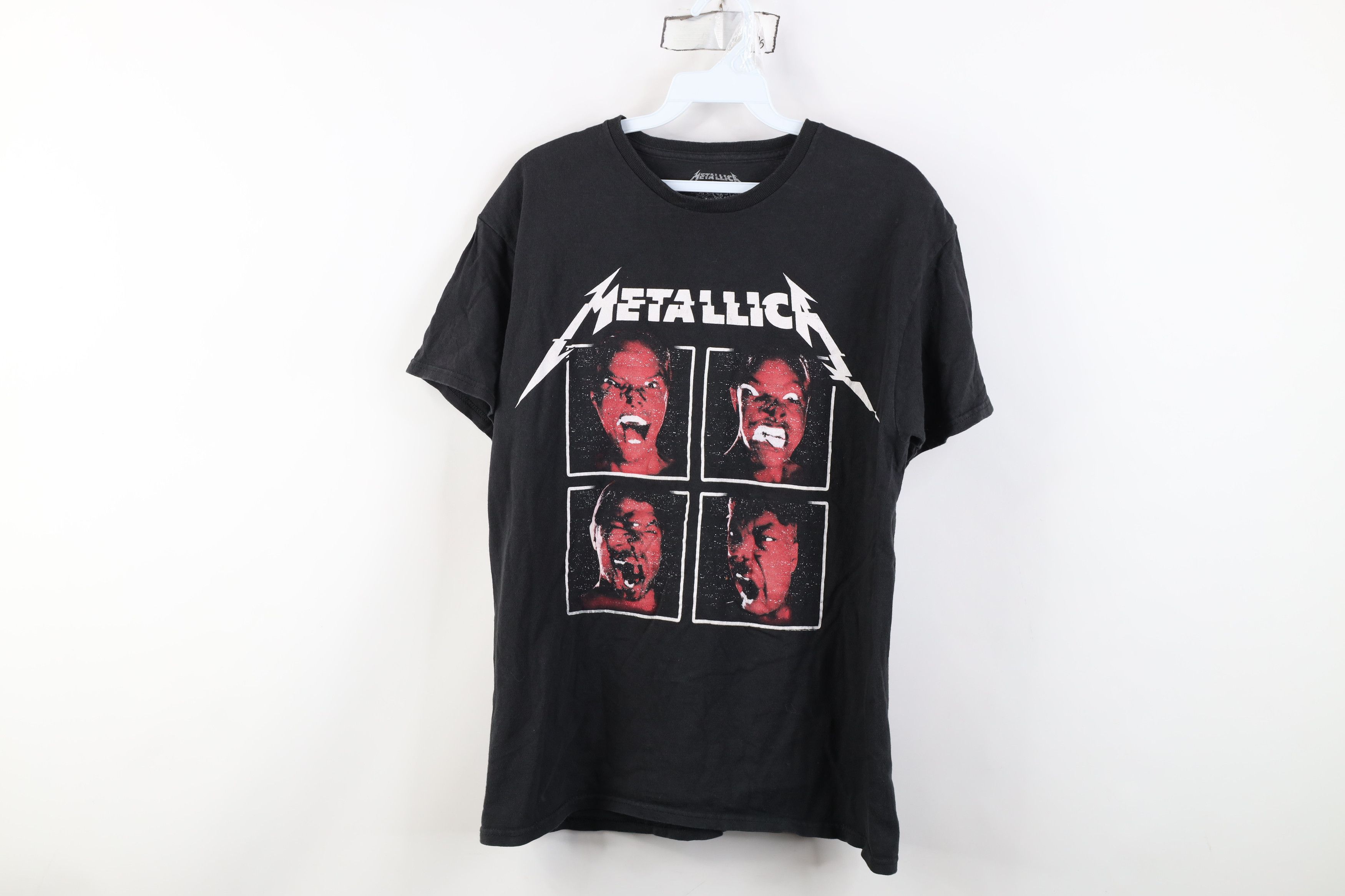 Vintage Y2K World Wired Tour Metallica Band T-Shirt Black Cotton Size US M / EU 48-50 / 2 - 1 Thumbnail