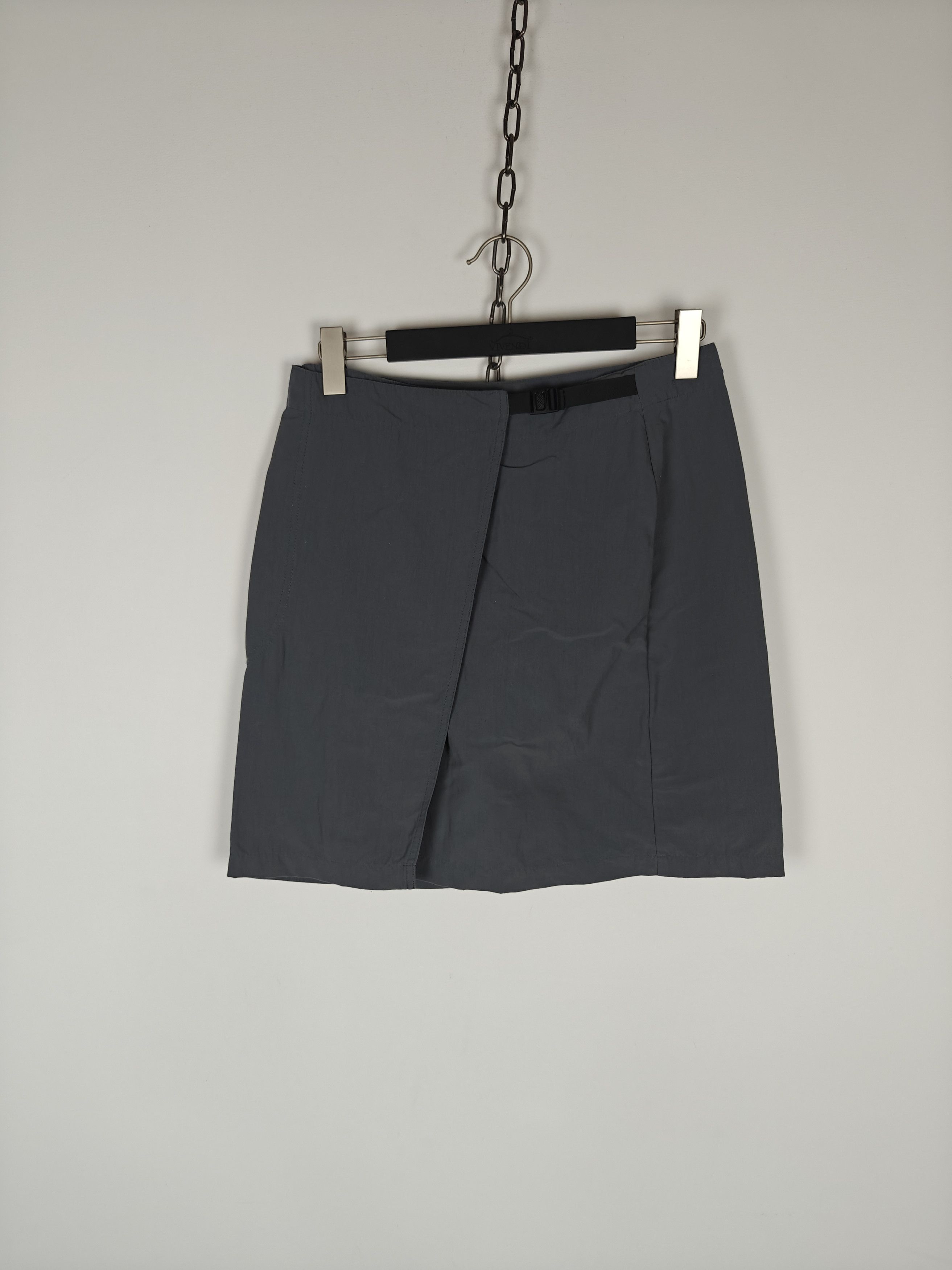 Patagonia Patagonia Nylon Skirt Outdoor Gray size 8 Size 30" / US 8 / IT 44 - 1 Thumbnail