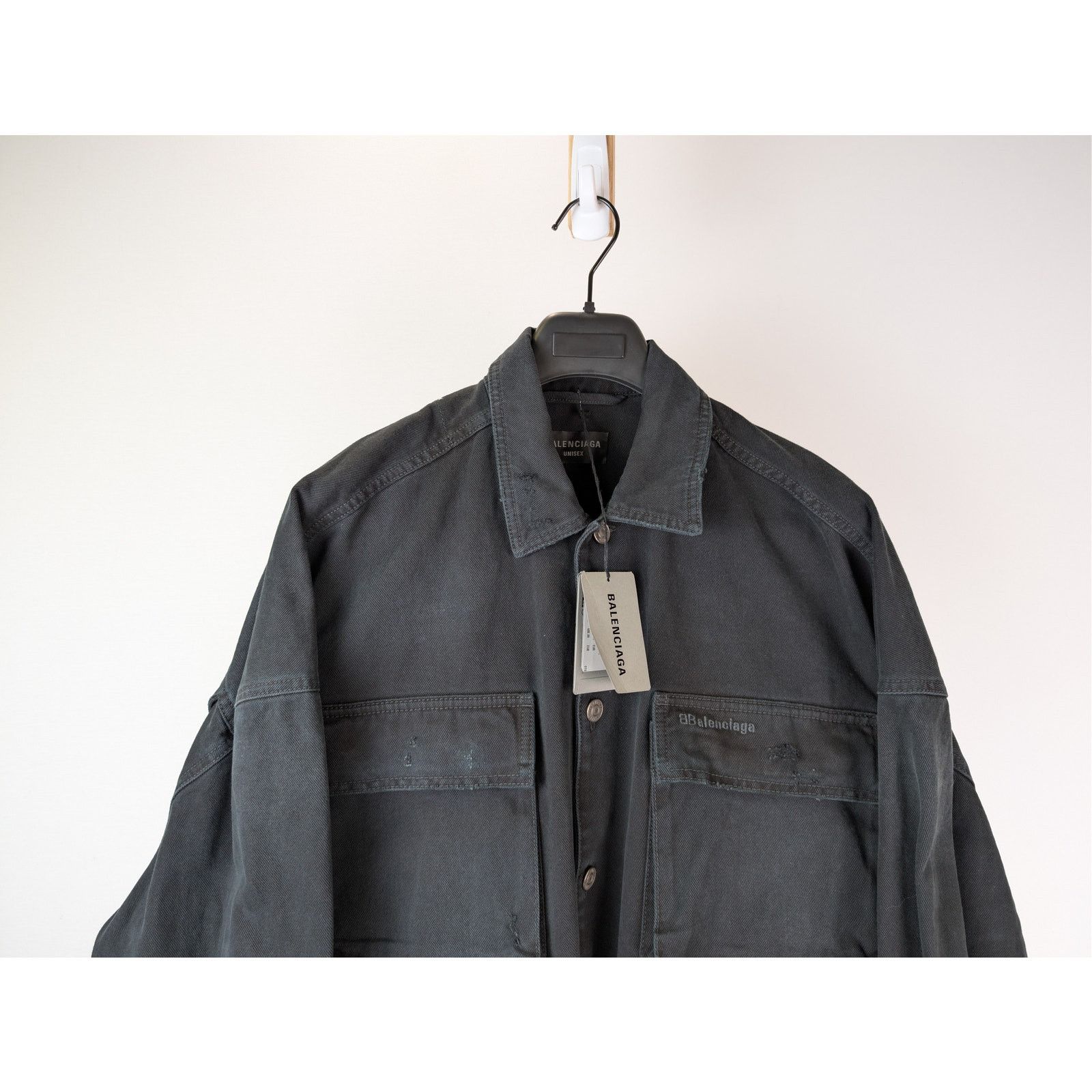 Balenciaga o1rshd1 Left-Hand Denim Cargo Shirt in Sunbleached Black Size US M / EU 48-50 / 2 - 3 Thumbnail