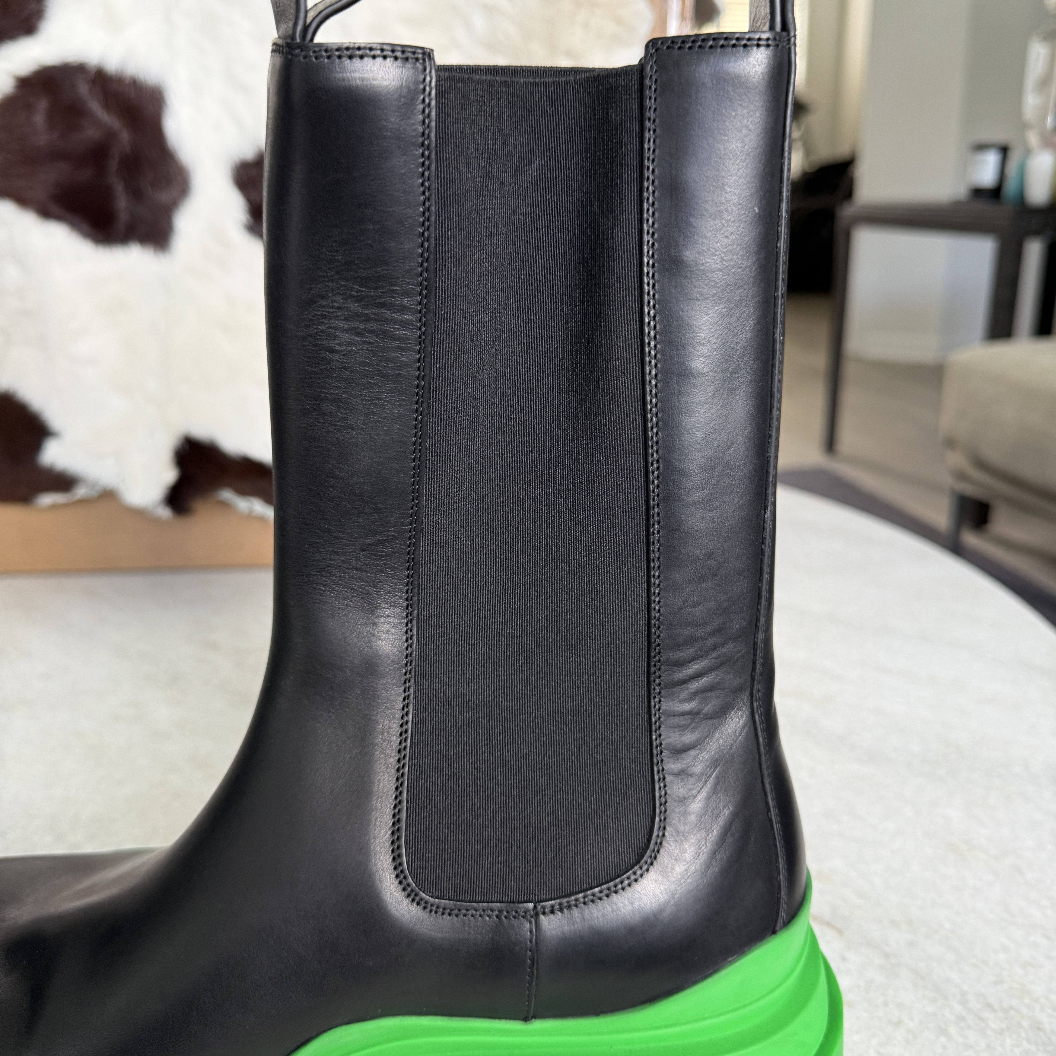 Bottega Veneta Black Leather Tire Boot 630284 (46)