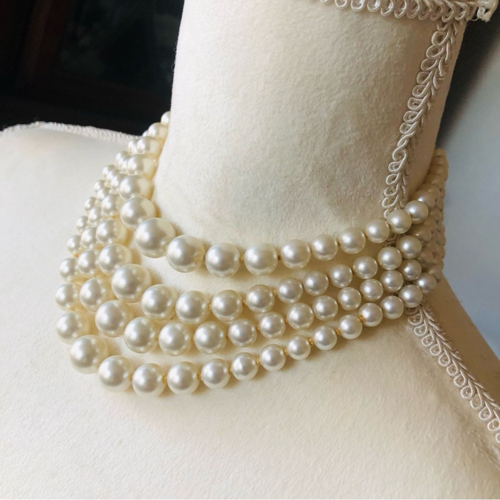 Vintage Vintage mid century quad graduated strand choker necklace Size ONE SIZE - 4 Thumbnail