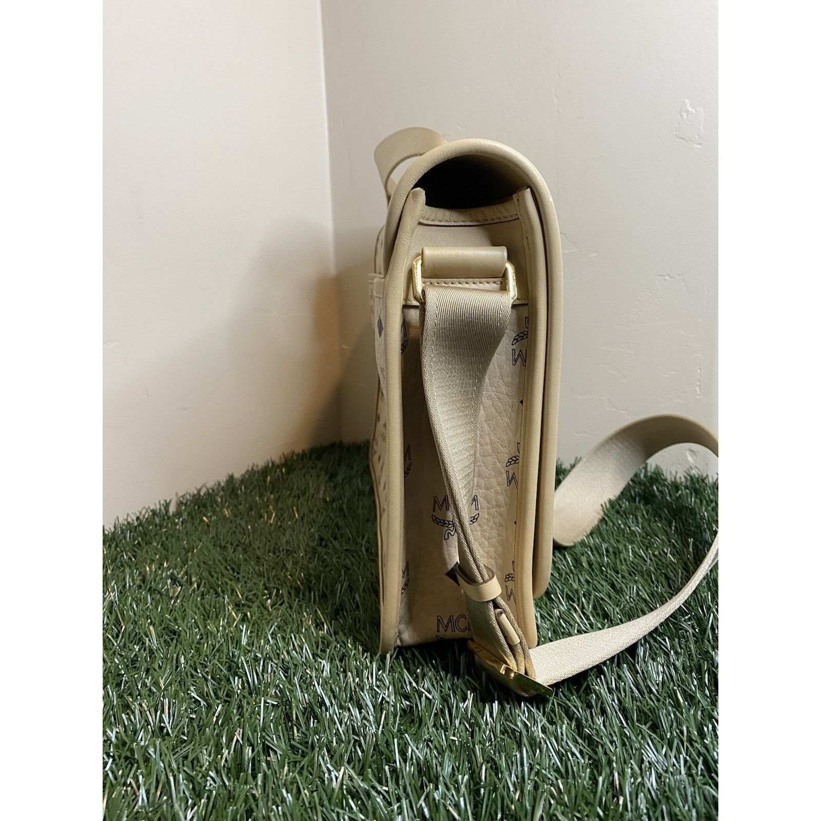 MCM MCM Crossbody Bag | New/Pass as new | Comes With Receipt ! Size ONE SIZE - 7 Thumbnail