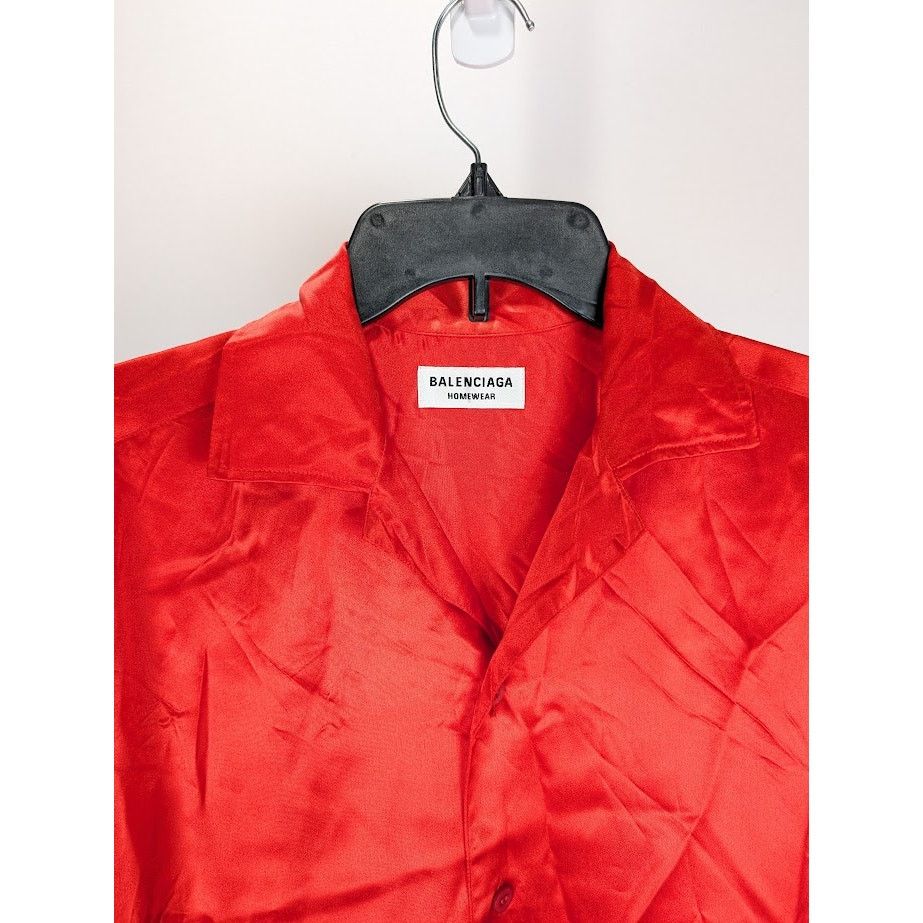 Balenciaga o1rshd1 Short Sleeve Shirt in Red Size US M / EU 48-50 / 2 - 5 Thumbnail