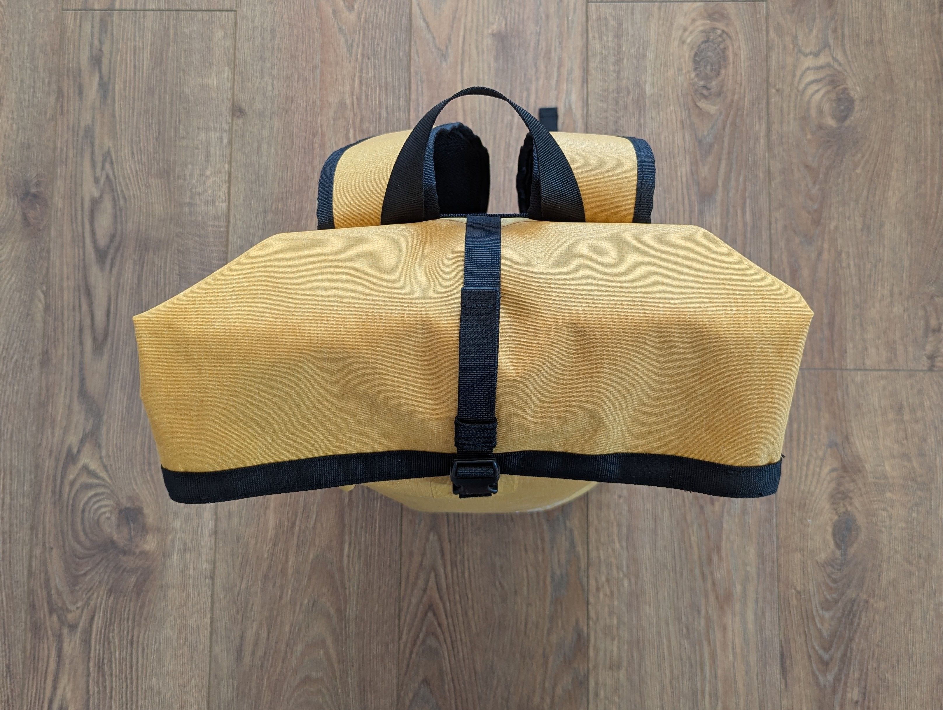 Other Wili Wili Tree Roll Top Backpack Light Sunset 20L Unisex Size ONE SIZE - 17 Thumbnail