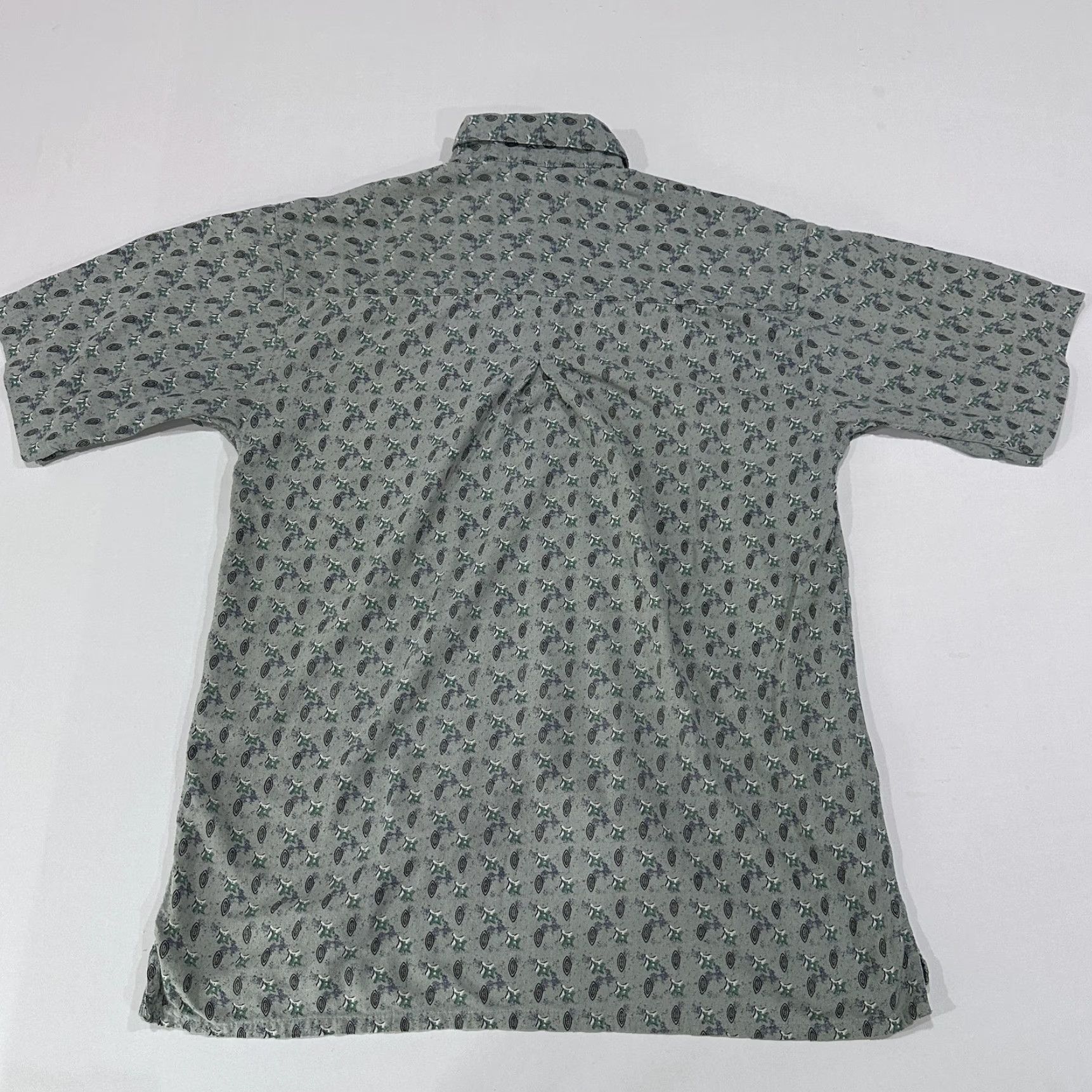 Vintage VINTAGE Bruno Shirt Mens M Green Black Geometric Short Sleeve 100% Silk Button Up Size US M / EU 48-50 / 2 - 4 Thumbnail