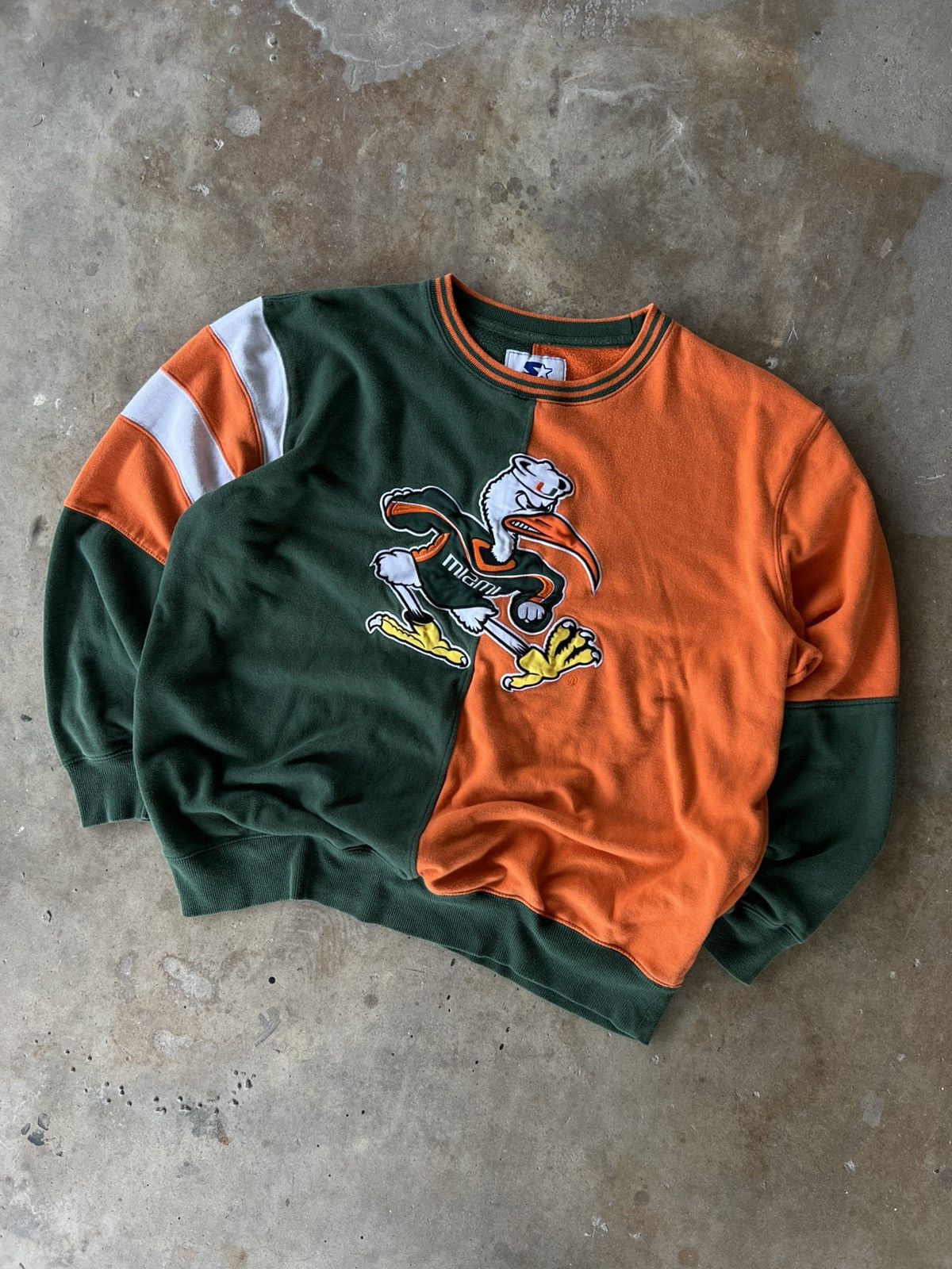 Salem Sportswear Vintage 90’s NCAA Miami Hurricanes Sweatshirt Crewneck Size US XL / EU 56 / 4 - 2 Thumbnail