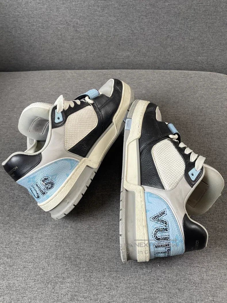 Louis Vuitton Louis Vuitton Trainer Blue and Black Velcro Board Shoes Size US 5.5 / EU 38 - 7 Thumbnail