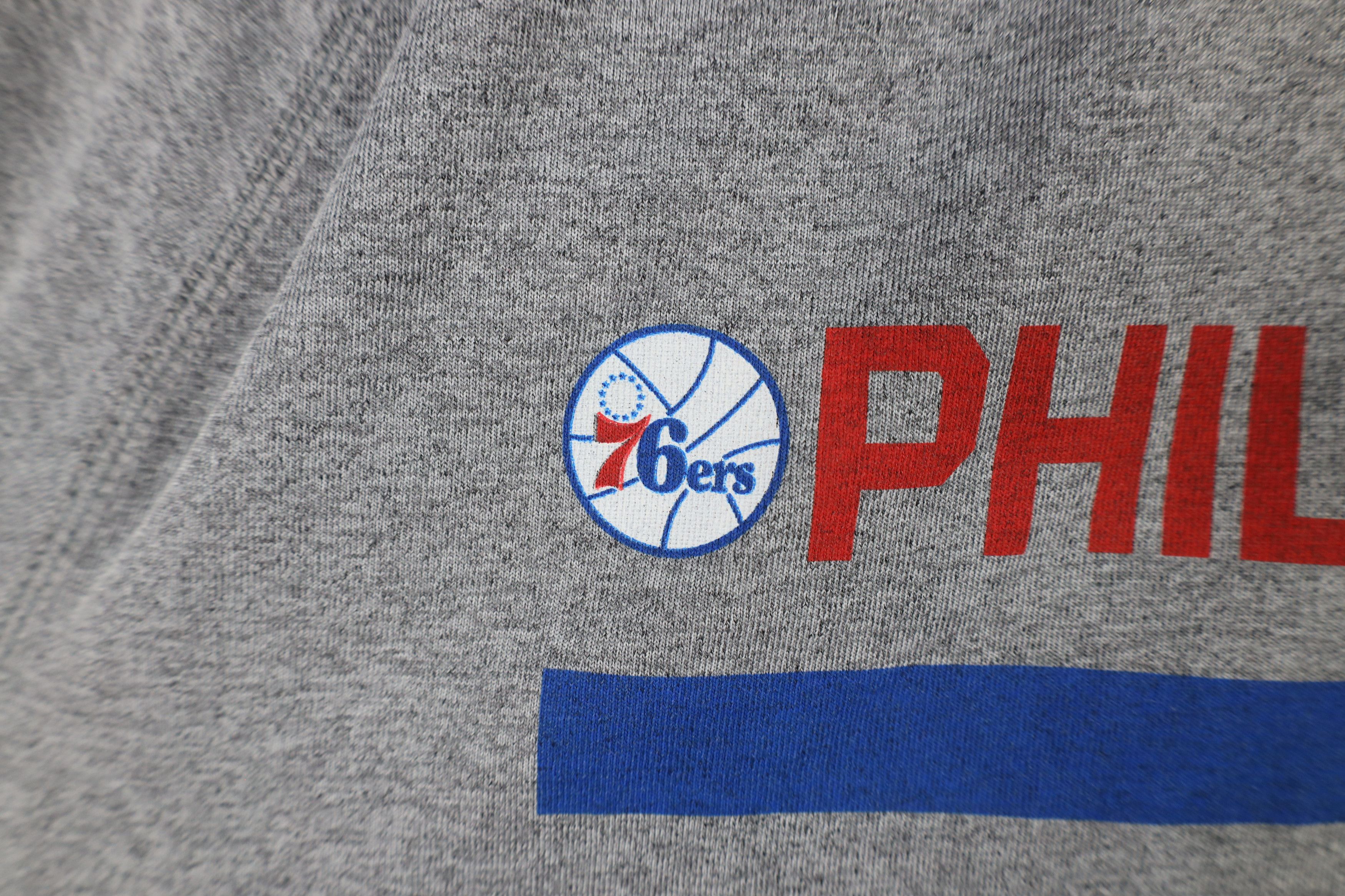 Adidas × Vintage Adidas Philadelphia 76ers Basketball Long Sleeve T-Shirt Size US L / EU 52-54 / 3 - 5 Thumbnail