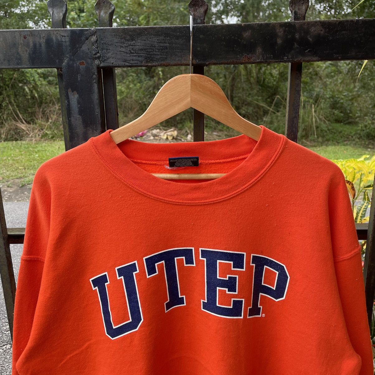 Vintage 🔥Vintage UTEP Miner El Paso University Big Logo Sweatshirts Size US L / EU 52-54 / 3 - 2 Thumbnail
