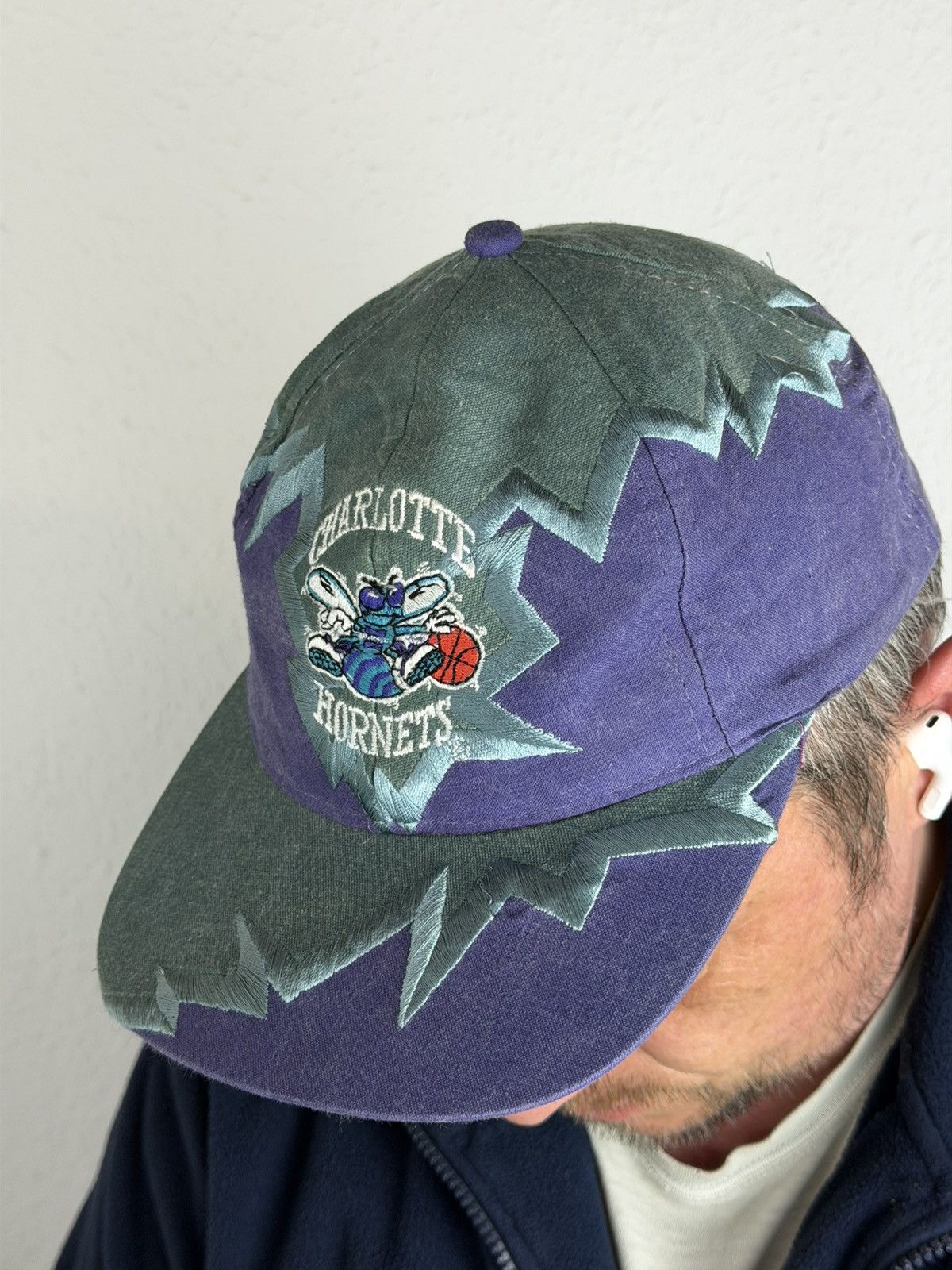 Drew Pearson CHARLOTTE HORNETS Vintage 90s Drew Pearson Snapback Hat Size ONE SIZE - 1 Thumbnail