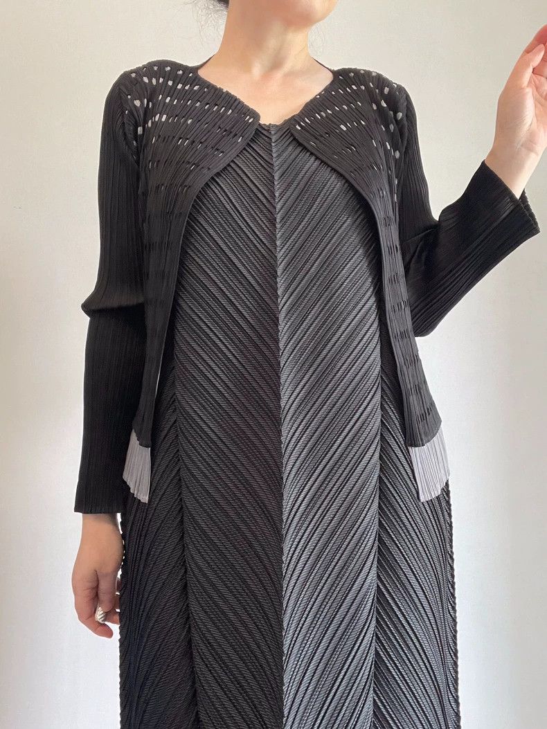 Issey Miyake Issey Miyake size:2 Black two-tone twill dress Size XS / US 0-2 / IT 36-38 - 8 Thumbnail