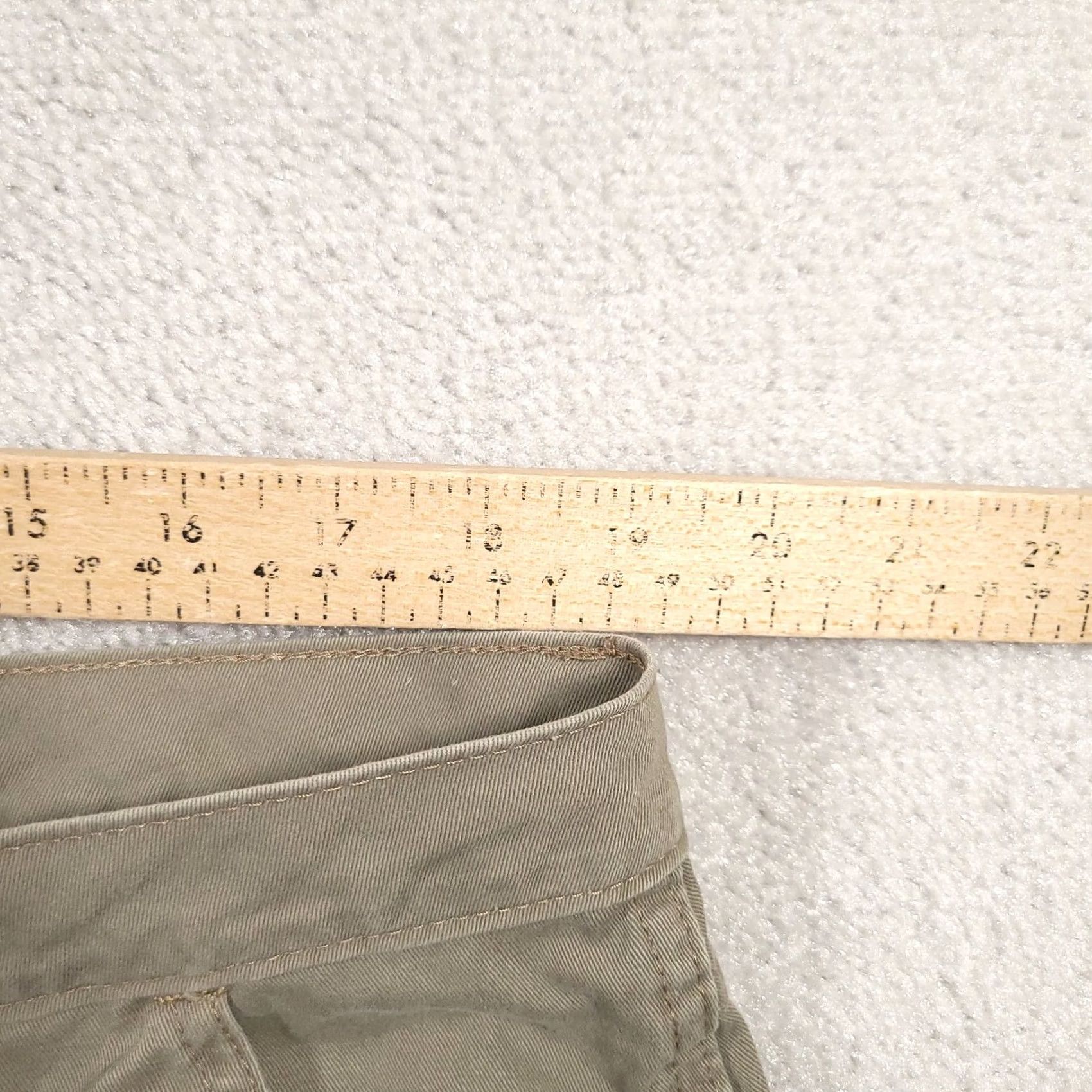 Wrangler Wrangler Cargo Shorts Size 38 Olive Green Flat Front Casual Outdoors High Rise Mens Volumized Pockets Chino 10in Inseam Regular Rise Size US 38 / EU 54 - 4 Thumbnail