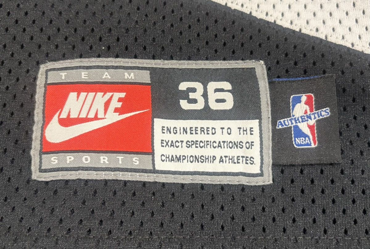 Nike Authentic Nike Rasheed Wallace Portland Trail Blazers Jersey Size US S / EU 44-46 / 1 - 5 Thumbnail