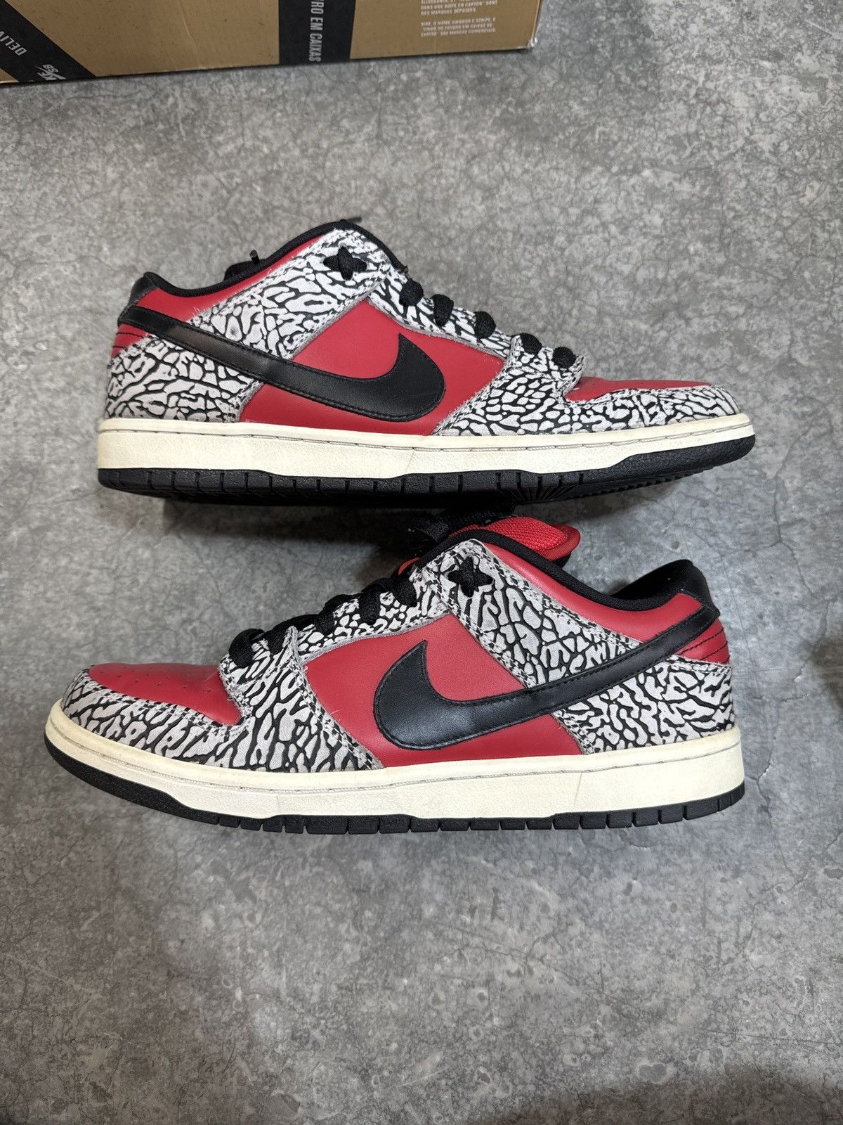 Nike Red Cement Supreme Nike SB Size US 10 / EU 43 - 2 Thumbnail