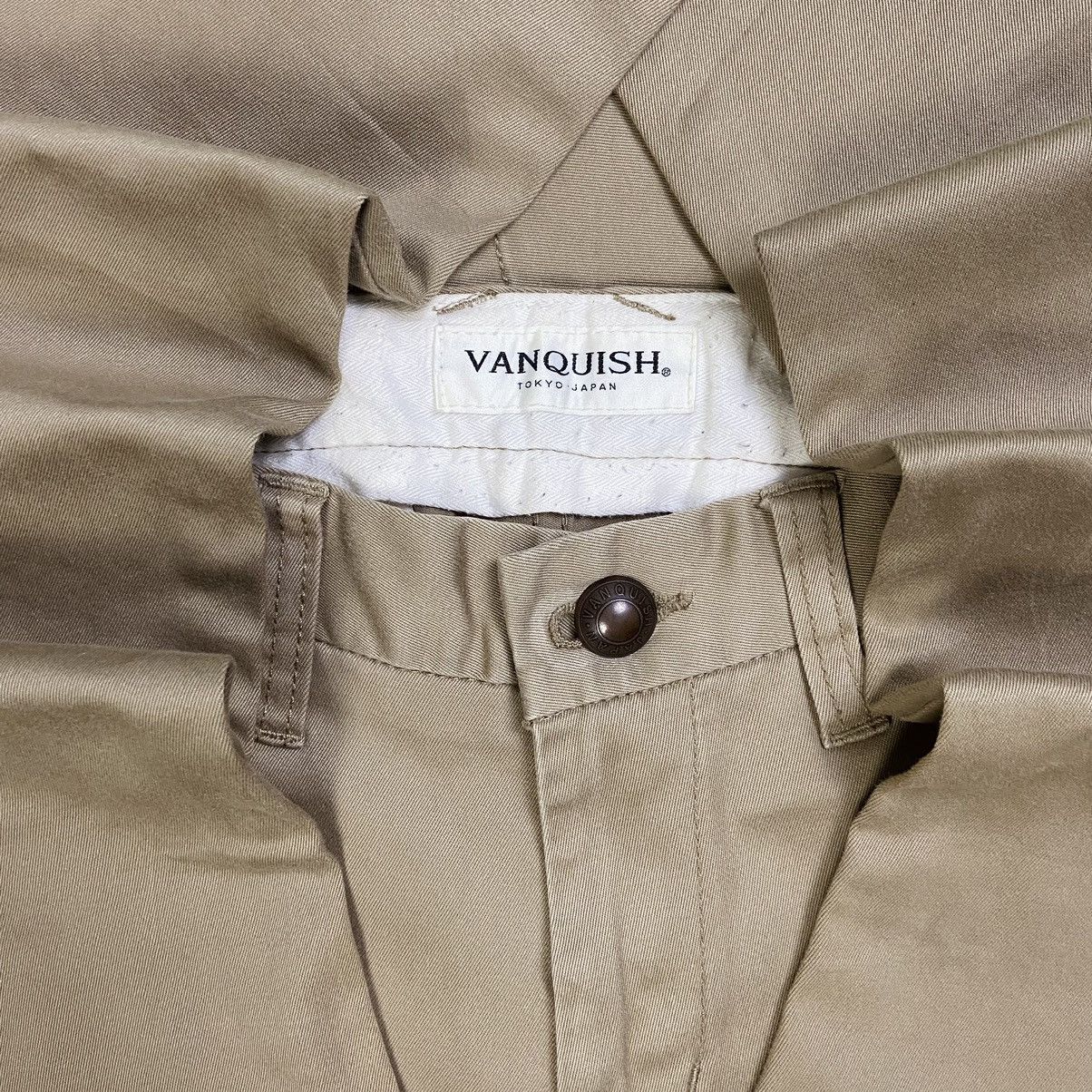 Vanquish Vanquish khaki flare pants Size US 29 - 3 Thumbnail