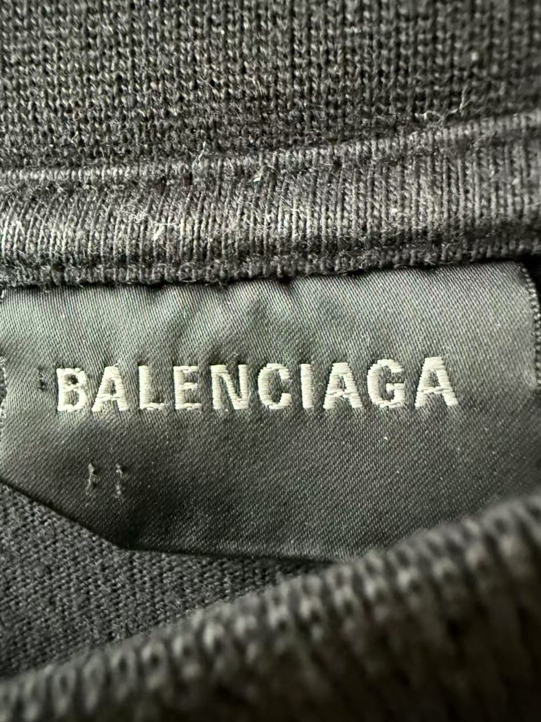 Balenciaga Balenciaga Blurred Graffiti Short-Sleeve L Size US L / EU 52-54 / 3 - 3 Thumbnail