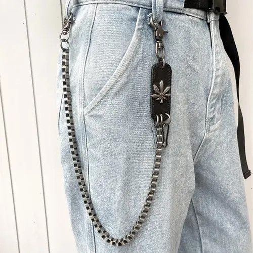 Jewelry Leaf Leather Patch Wallet Chain, Pants Chain Size ONE SIZE - 4 Thumbnail