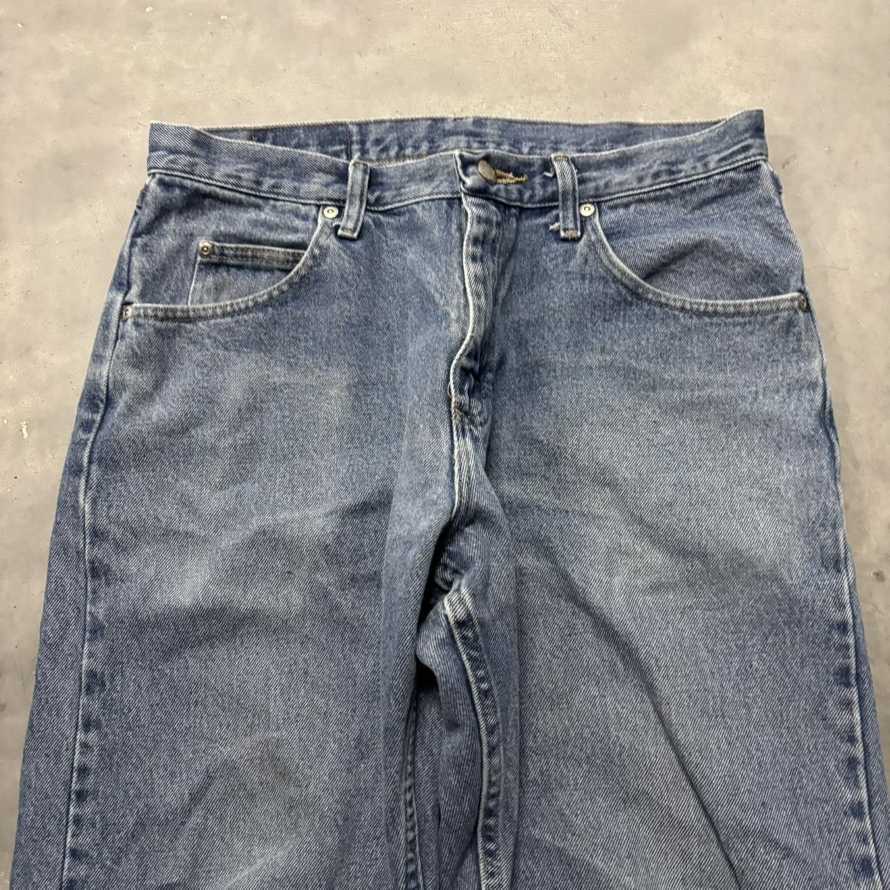 Japanese Brand × Vintage Crazy Vintage Y2K/2000s Grunge Medium Wash Essential Denim Jeans! Size US 32 / EU 48 - 5 Thumbnail