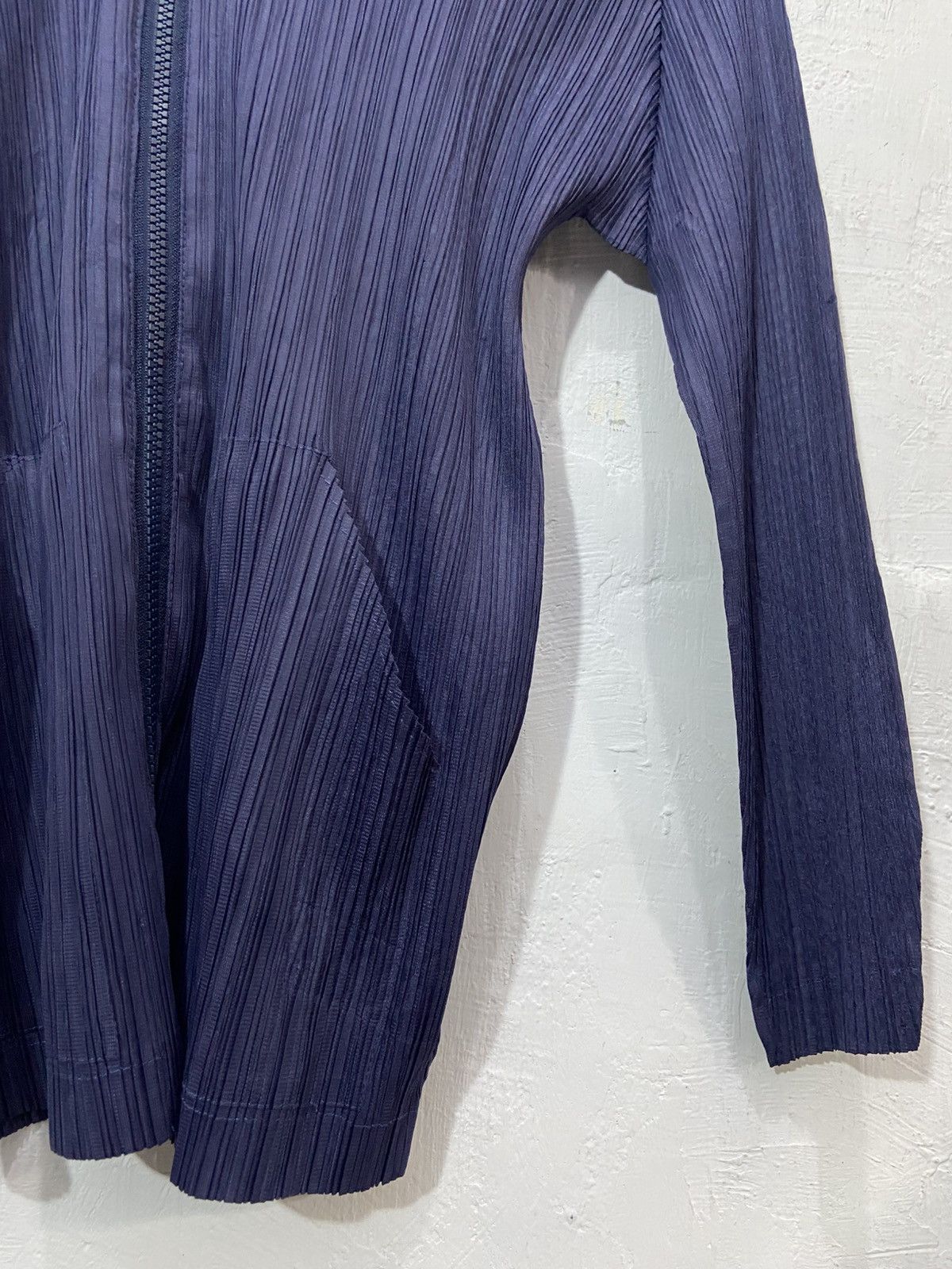 Pleats Please Issey Miyake Pleats Please Zipper Hoodie Size M / US 6-8 / IT 42-44 - 4 Thumbnail
