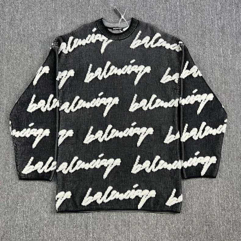 Balenciaga Balenciaga The bullet screen is full of sweaters. Size US M / EU 48-50 / 2 - 1 Thumbnail