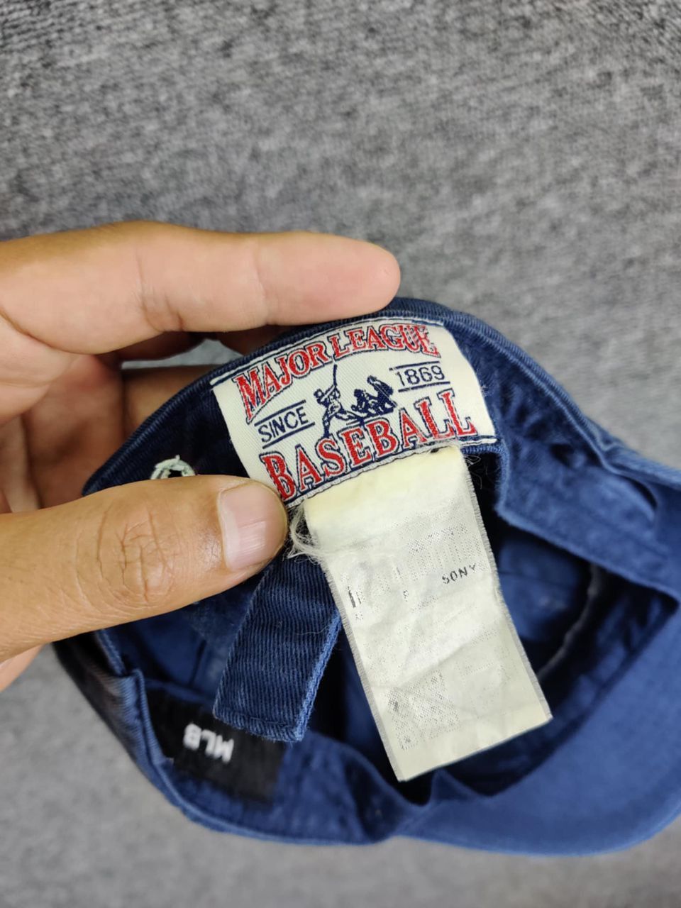 MLB Vintage MLB New York Yankees Cap Size ONE SIZE - 9 Thumbnail
