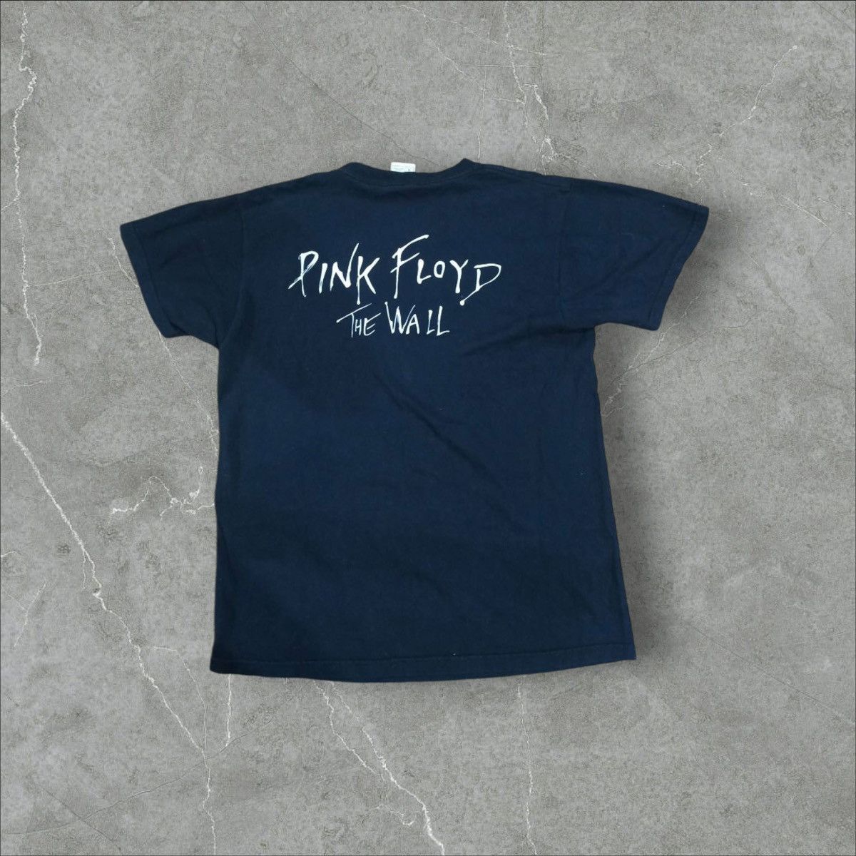 Pink Floyd × Vintage Pink Floyd The wall black vintage tee Size US M / EU 48-50 / 2 - 4 Thumbnail