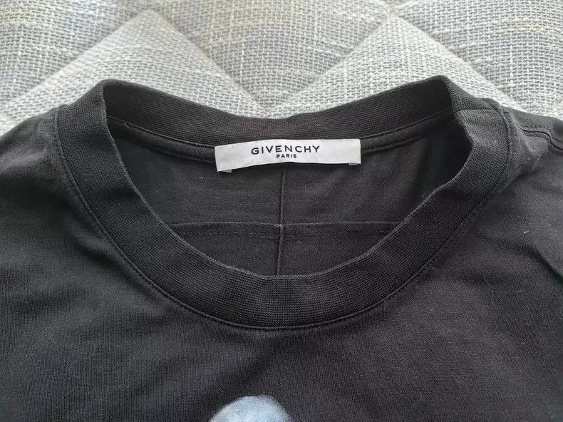 Givenchy Givenchy T-Shirt, XL size Size US XL / EU 56 / 4 - 2 Thumbnail