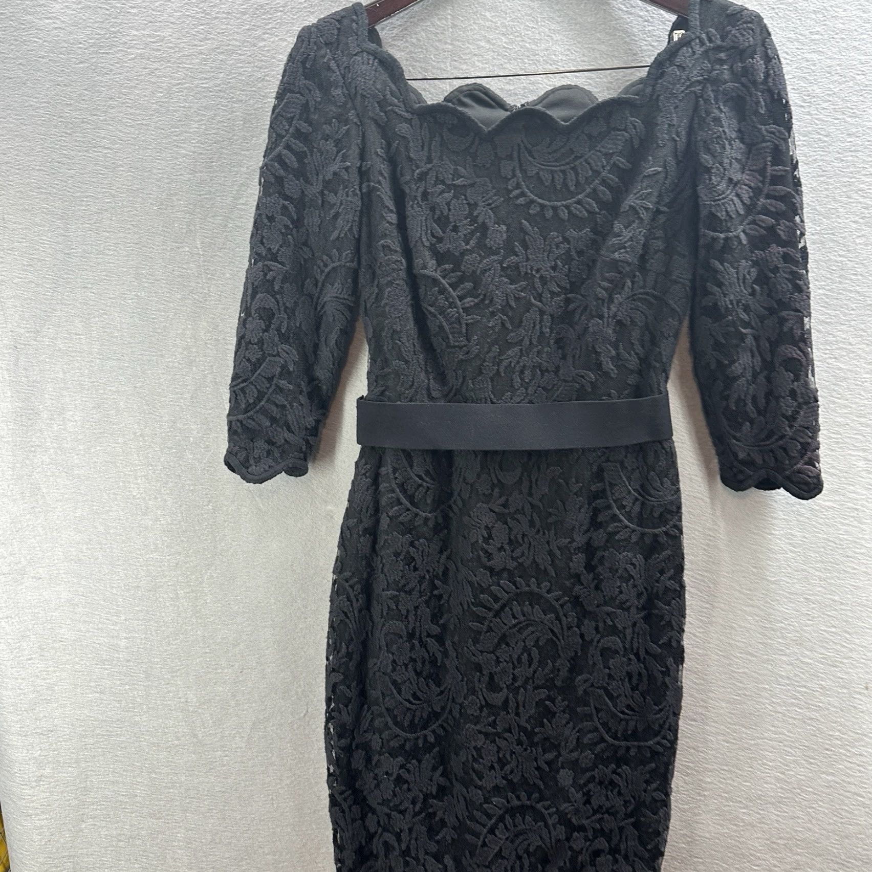 Tadashi Shoji Tadashi Shoji Mini Cocktail Sheath Dress Womens 2 Scalloped Brocade Quiet Luxury Size XS / US 0-2 / IT 36-38 - 2 Thumbnail