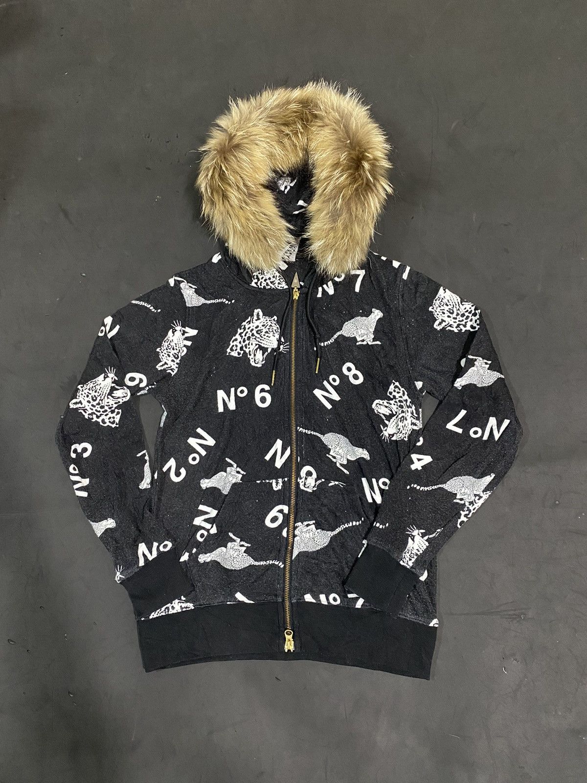 Japanese Brand 💸BINDINGOFFER💸Japanese furhoodie joyrich styled goa kmrii Size US S / EU 44-46 / 1 - 1 Thumbnail