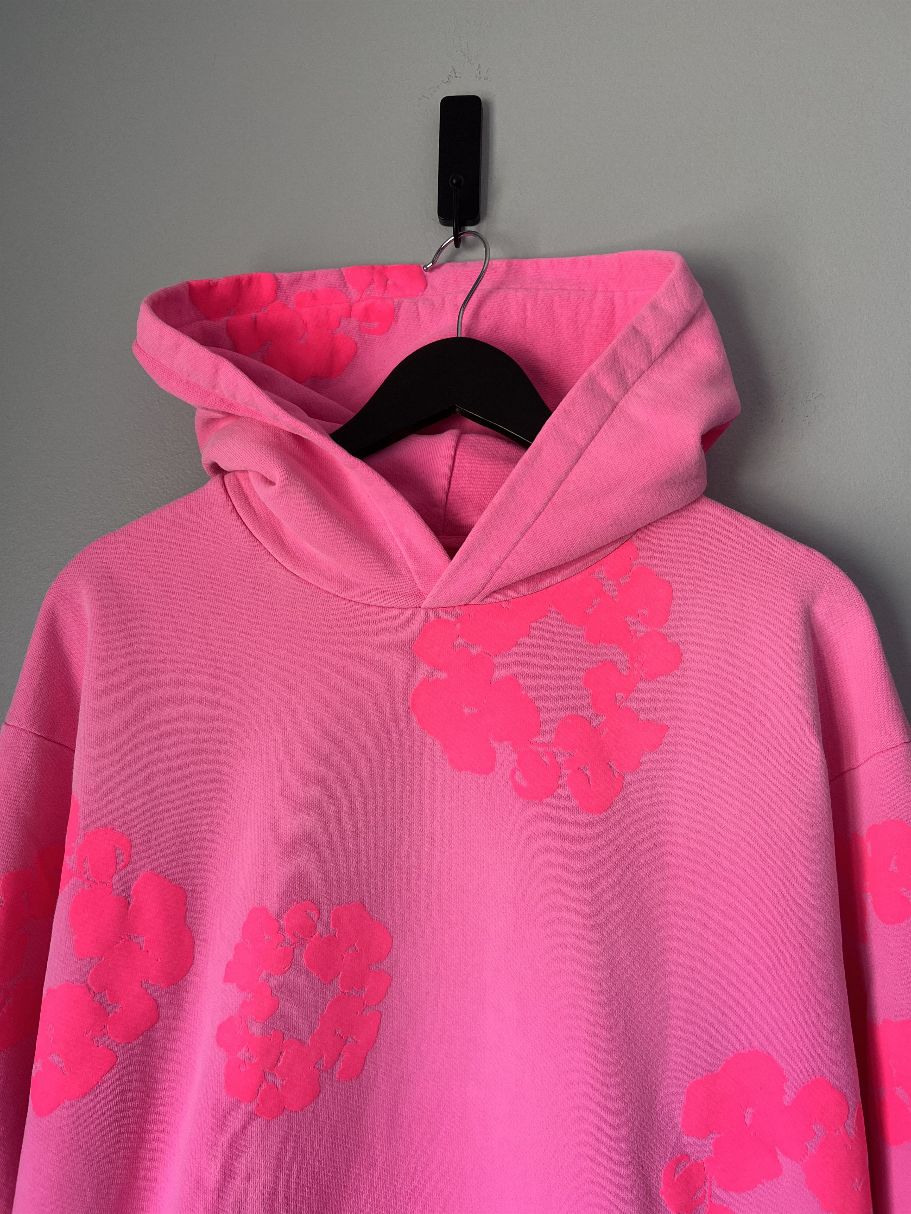 DENIM TEARS Denim Tears Mono Wreath Hoodie in Pink Size US M / EU 48-50 / 2 - 2 Thumbnail