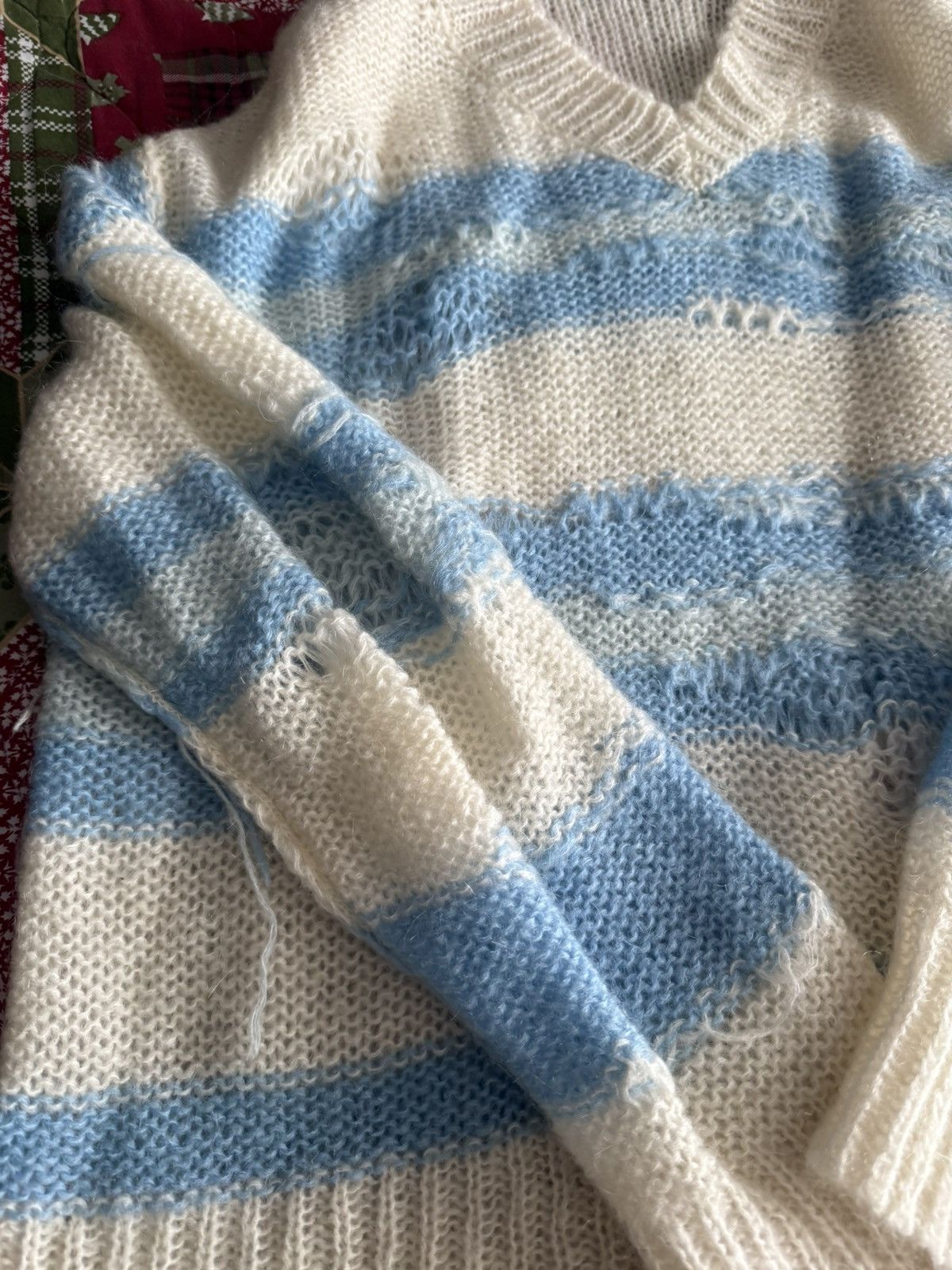 Acne Studios Acne Studios V Neck Open Knit Sweater Size US XL / EU 56 / 4 - 4 Thumbnail