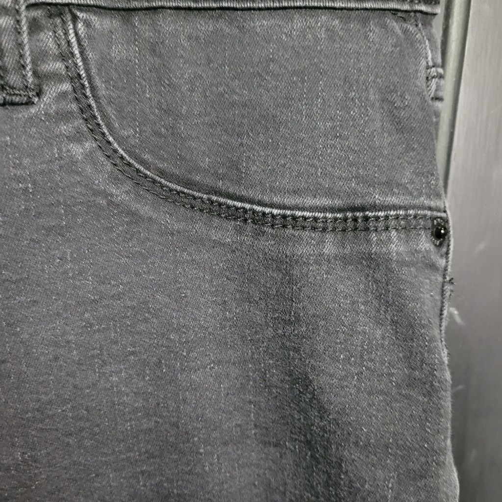 AVA CATHERSIDE AVA & Viv, black jeans, Size 20 euc Size 42" / US 20 - 3 Thumbnail
