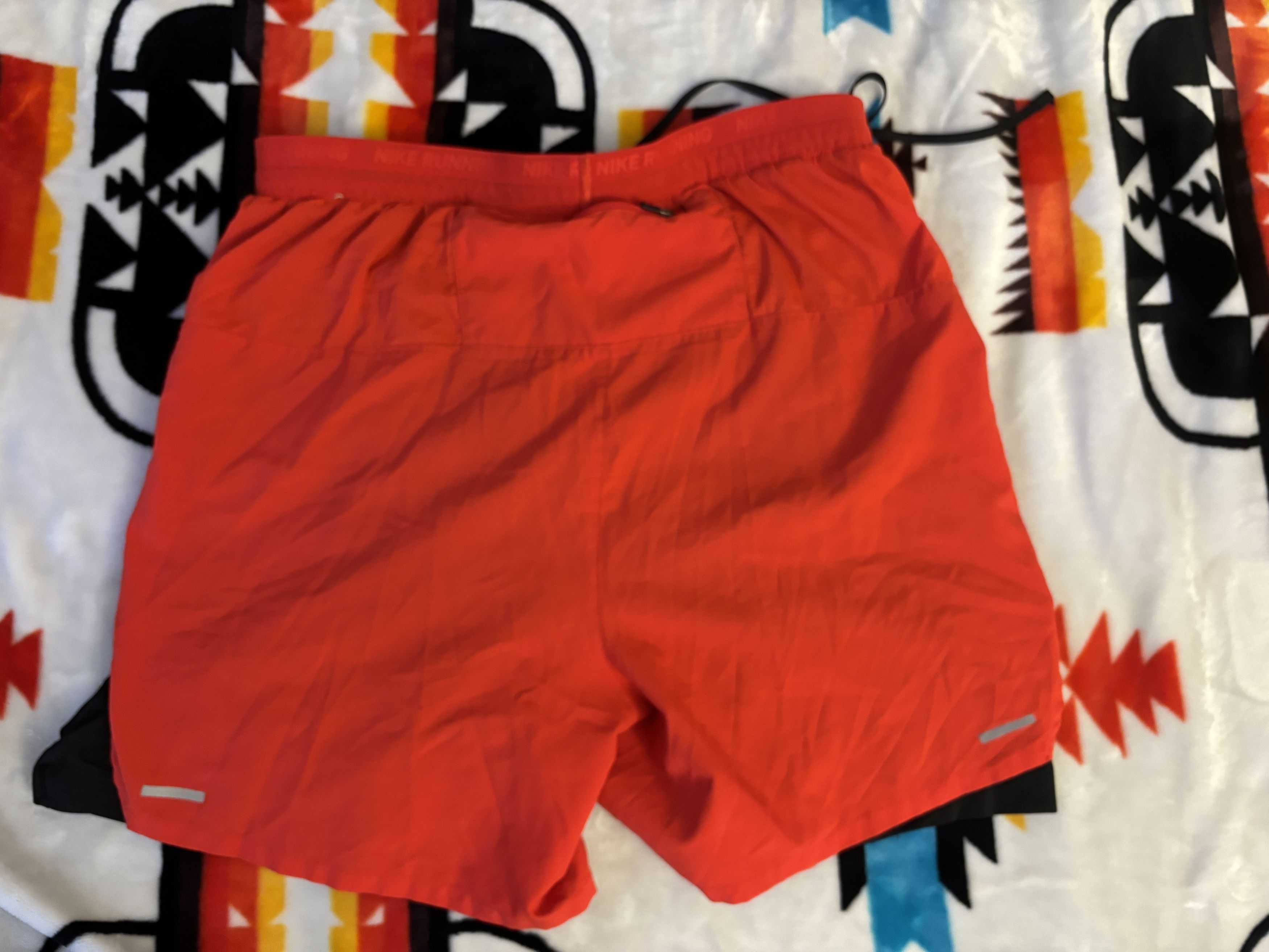 Nike NIKE RED RUNNING SHORTS Size US 30 / EU 46 - 2 Thumbnail