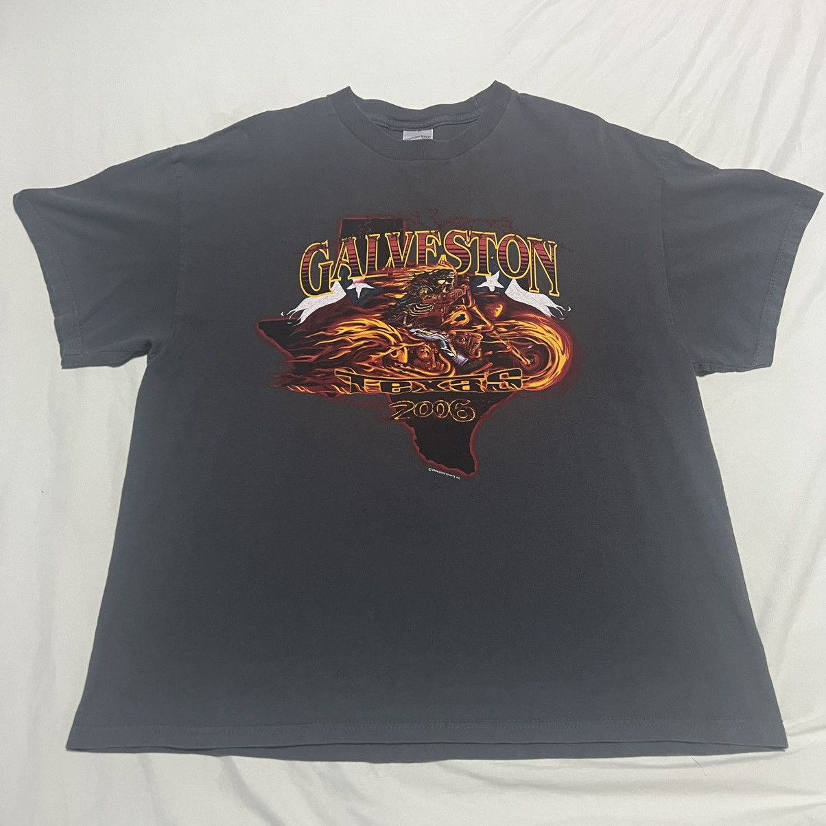 Vintage Vintage - 2006 Galveston Texas Skeleton Biker Tee Size US XL / EU 56 / 4 - 1 Thumbnail